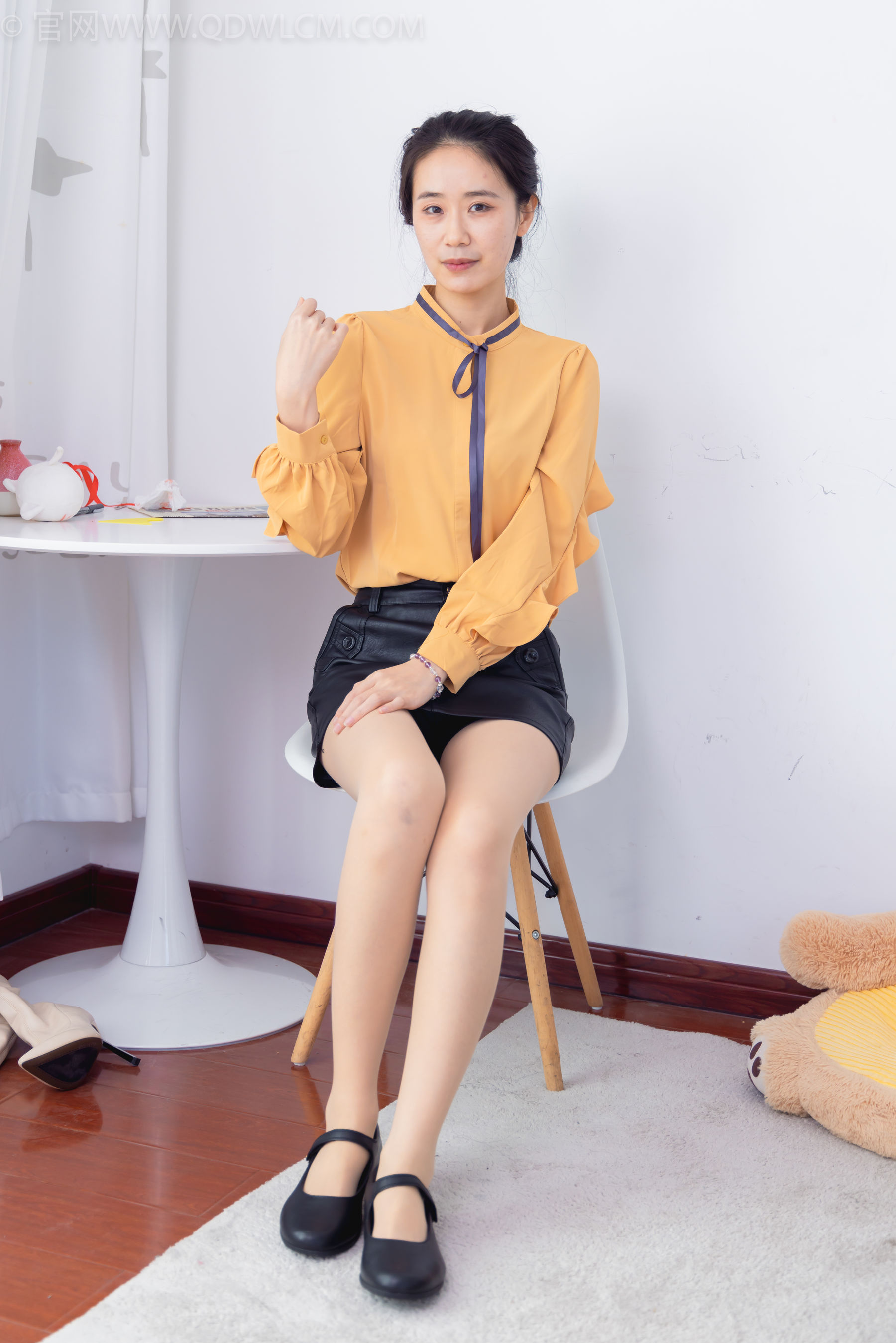 物恋传媒 No.1496 菜菜-橘色郁金香