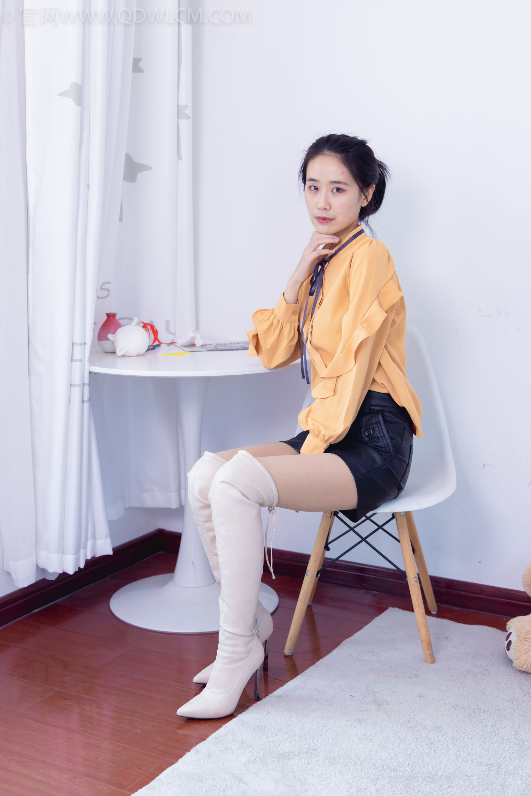 物恋传媒 No.1496 菜菜-橘色郁金香