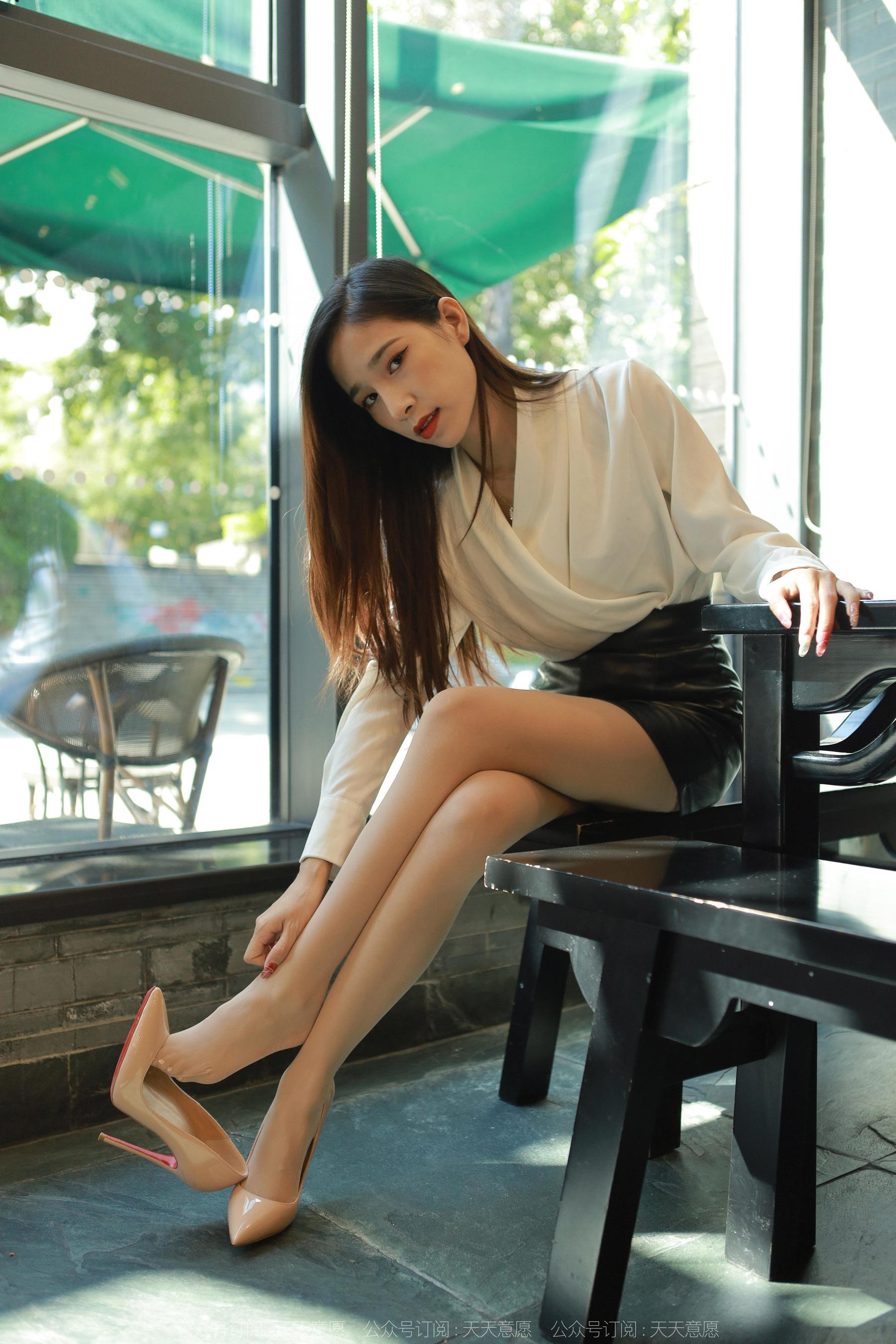 IESS异思趣向 - 模特：美子 《裸色高跟》