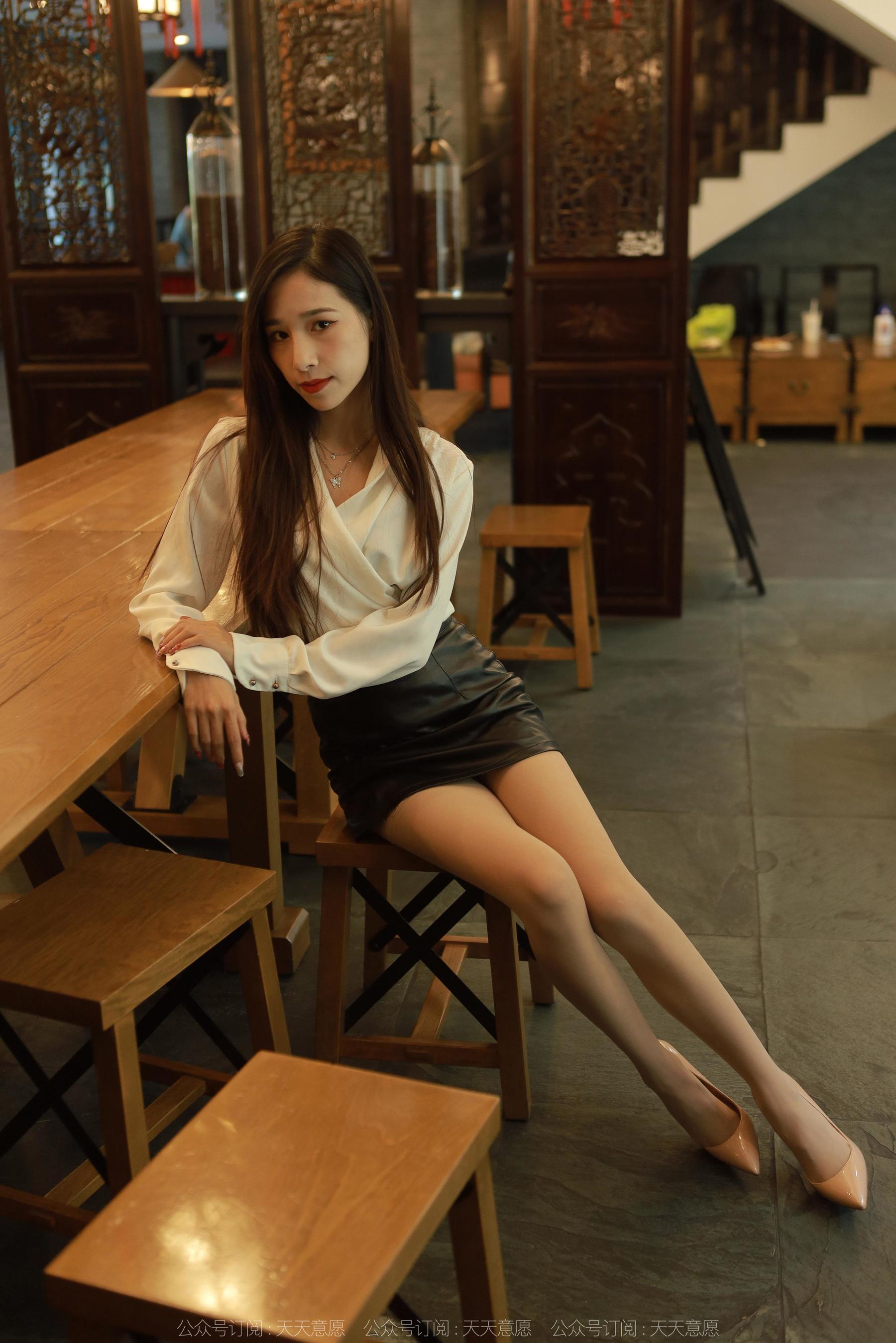 IESS异思趣向 - 模特：美子 《裸色高跟》