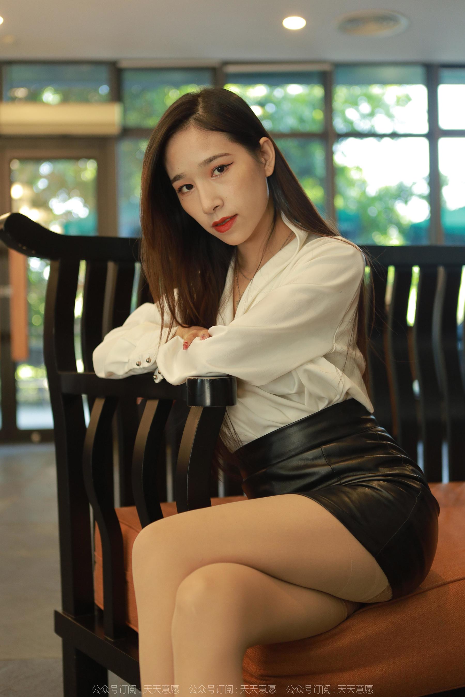 IESS异思趣向 - 模特：美子 《裸色高跟》