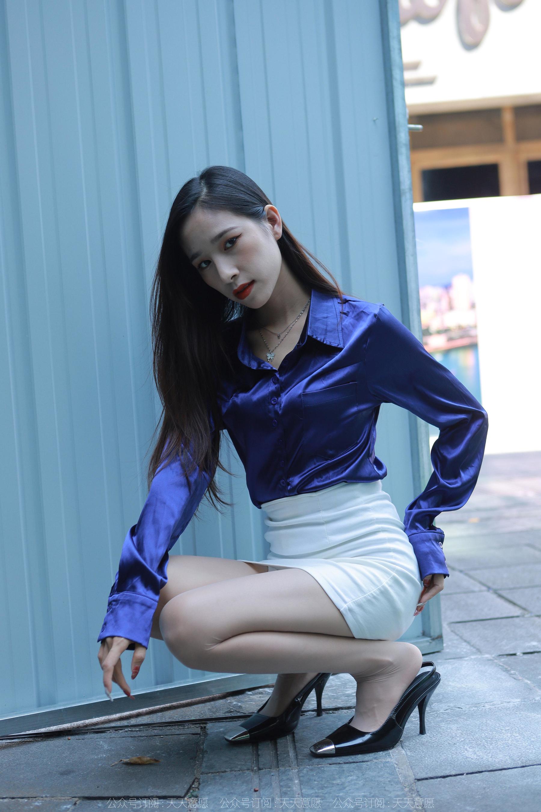 IESS异思趣向 - 模特：美子 《白裙街拍》