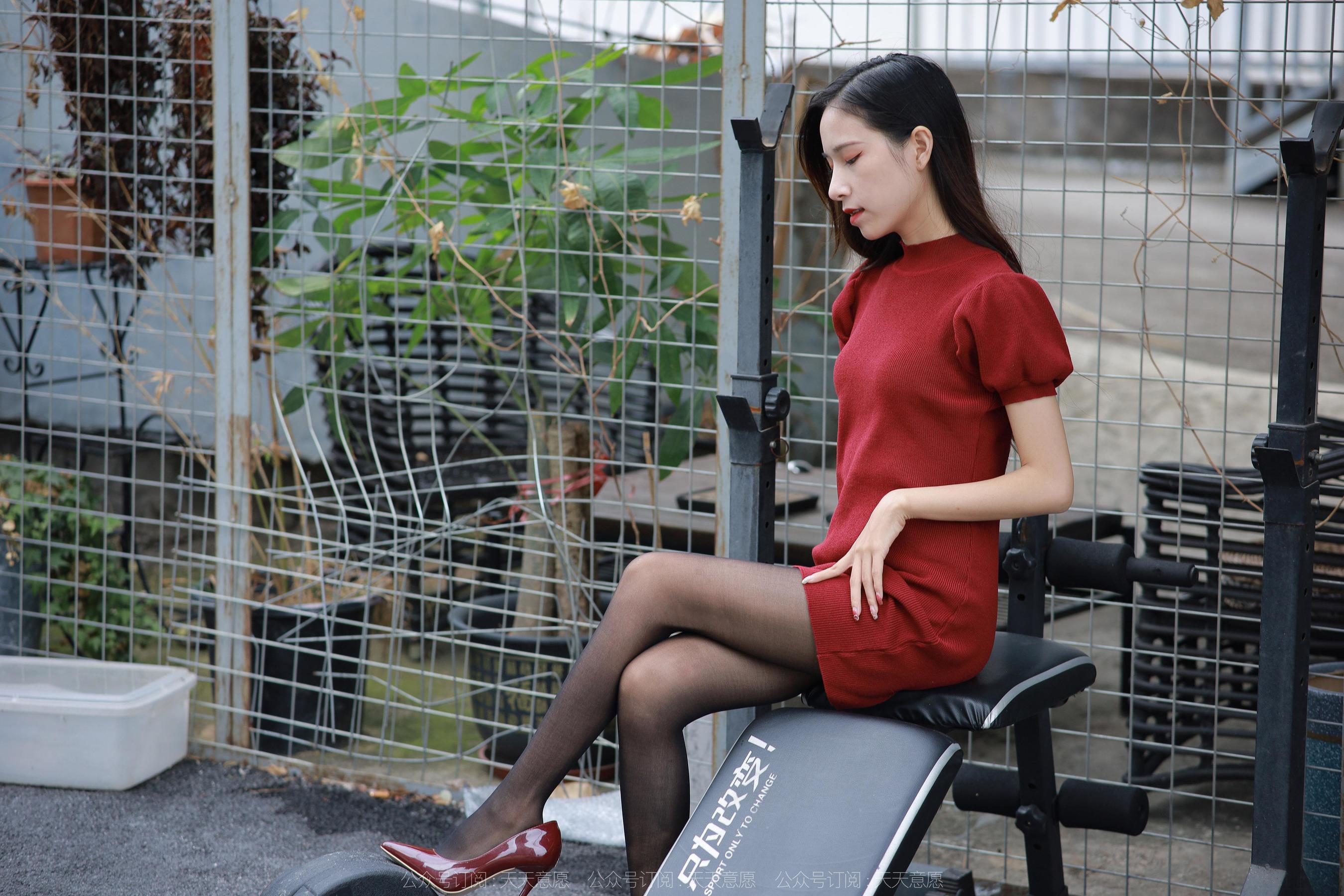 IESS异思趣向 - 模特：美子 《酒红高跟鞋》