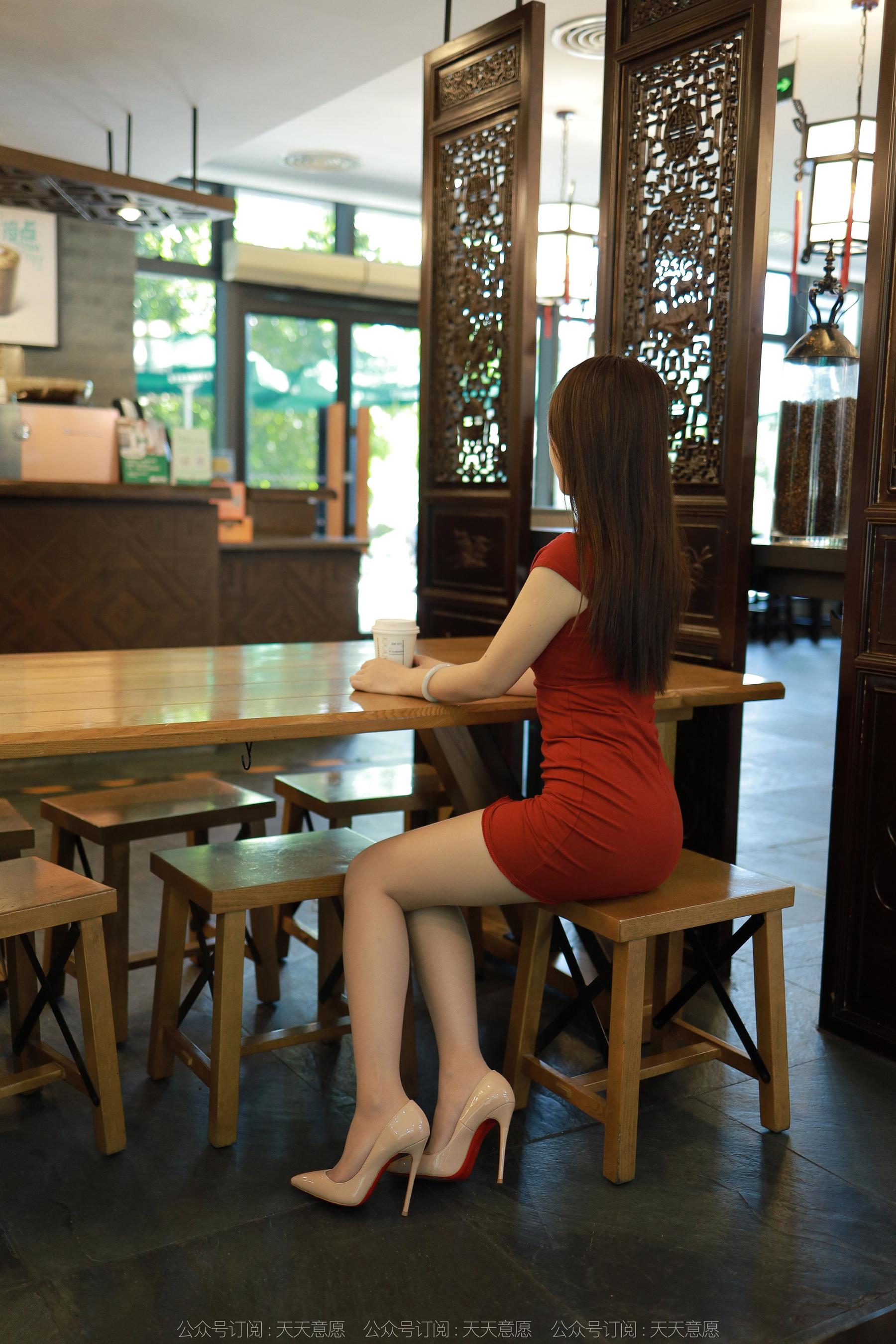 IESS异思趣向 - 模特：小婕 《红色玫瑰》