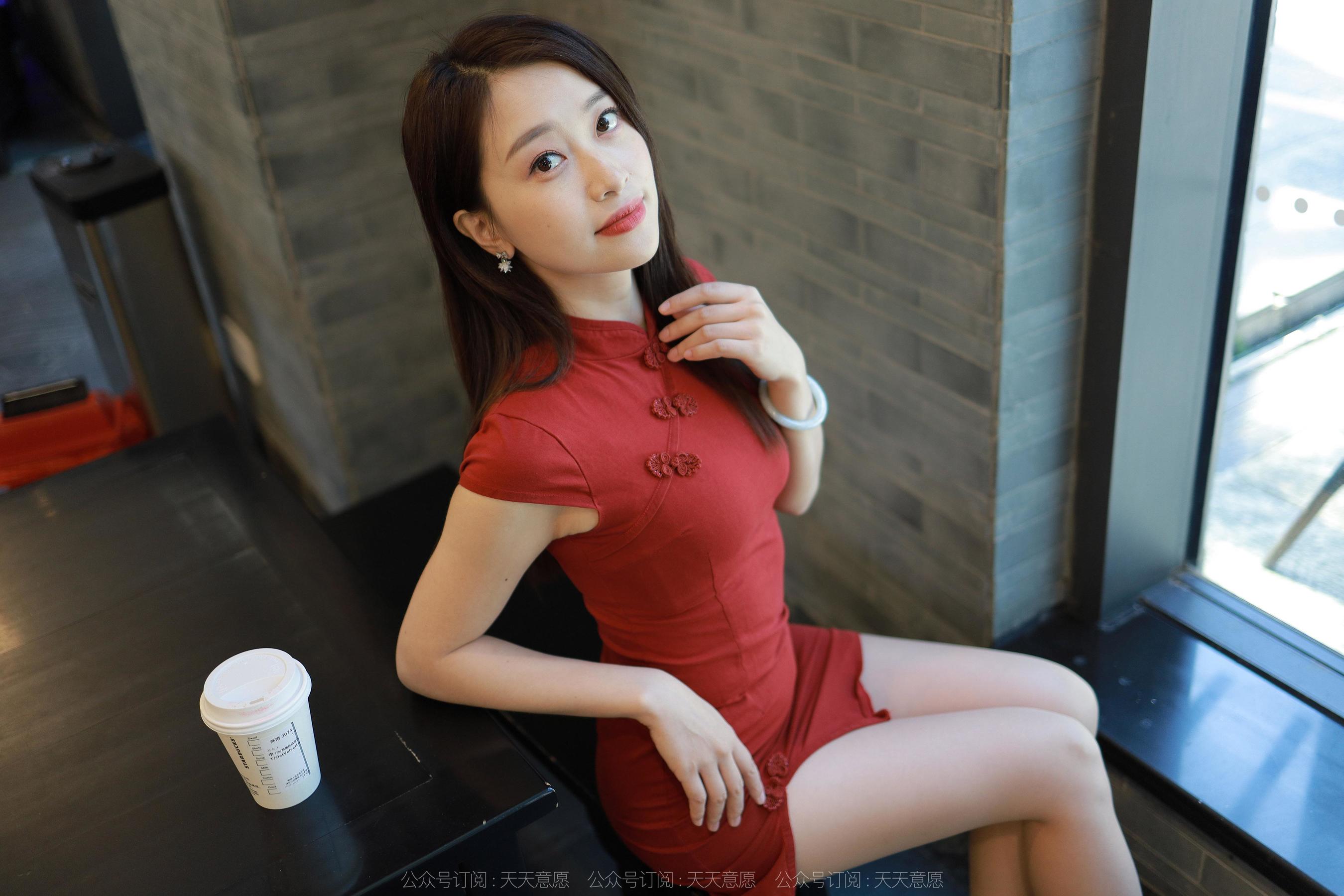 IESS异思趣向 - 模特：小婕 《红色玫瑰》