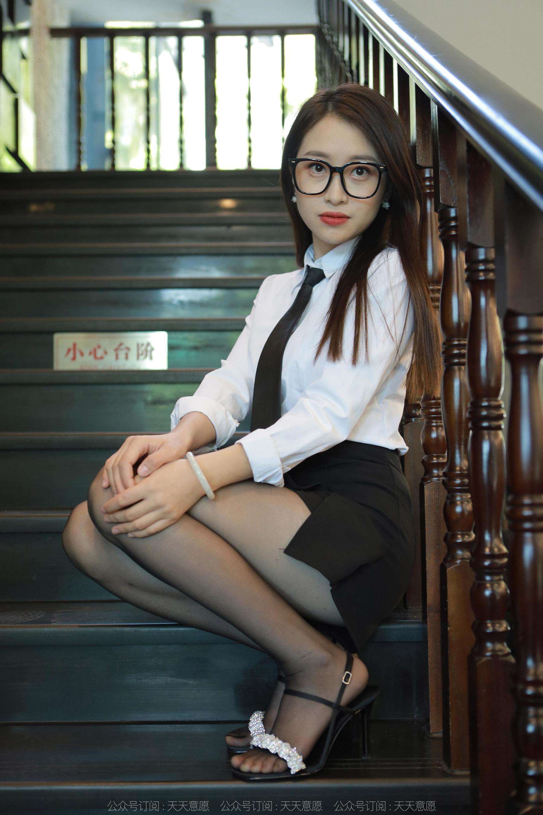 IESS异思趣向 - 模特：小婕 《可爱玉姐》