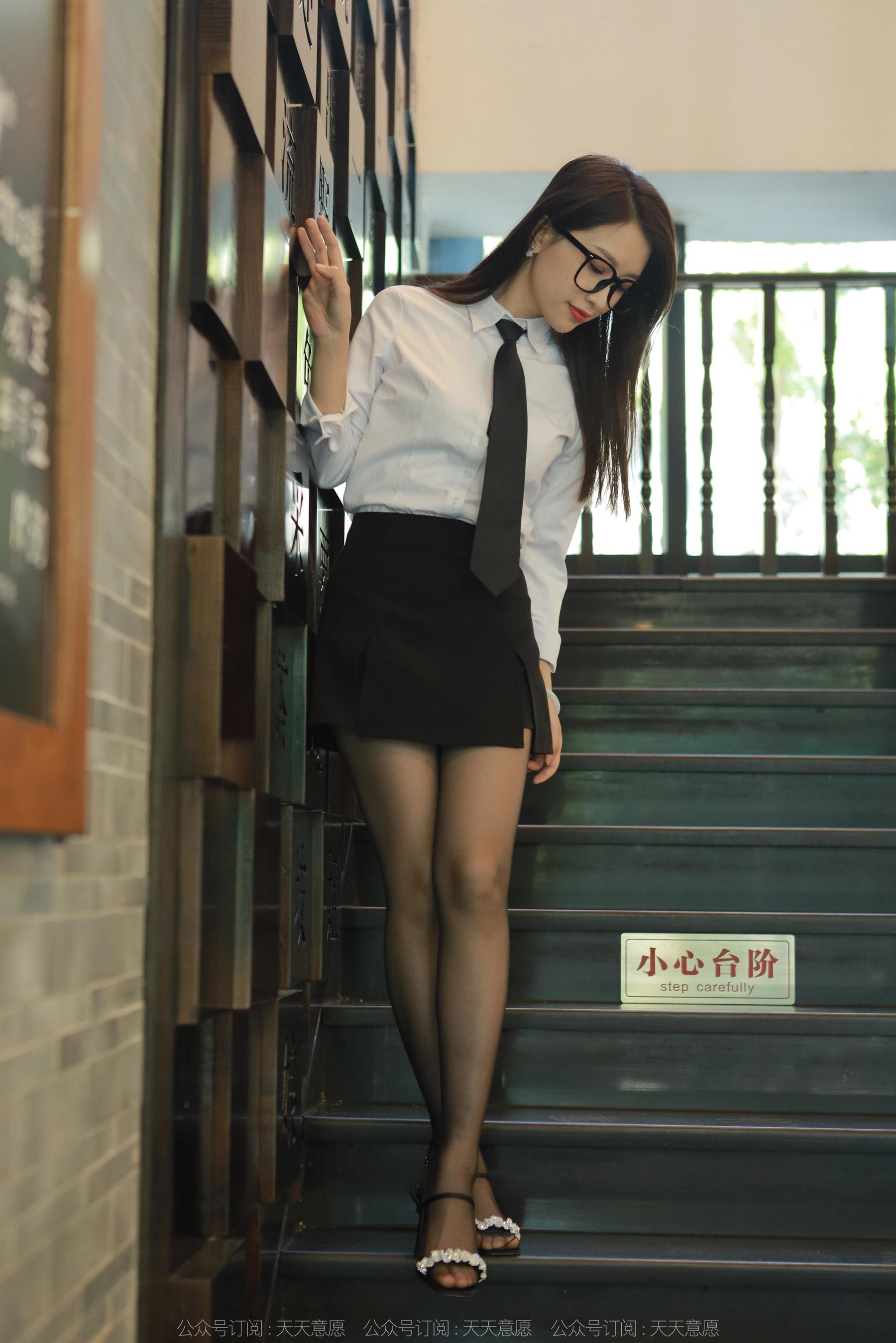 IESS异思趣向 - 模特：小婕 《可爱玉姐》