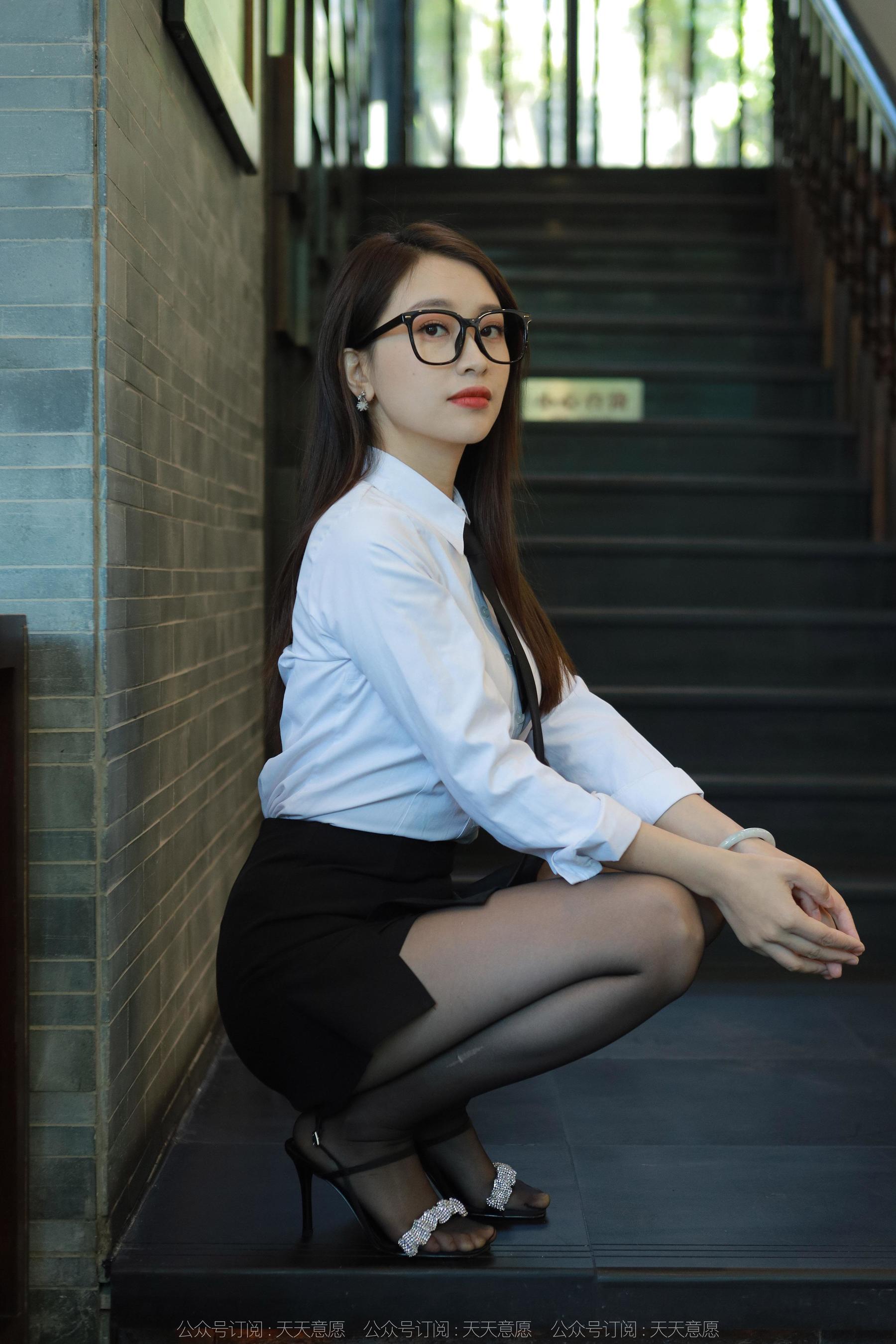 IESS异思趣向 - 模特：小婕 《可爱玉姐》