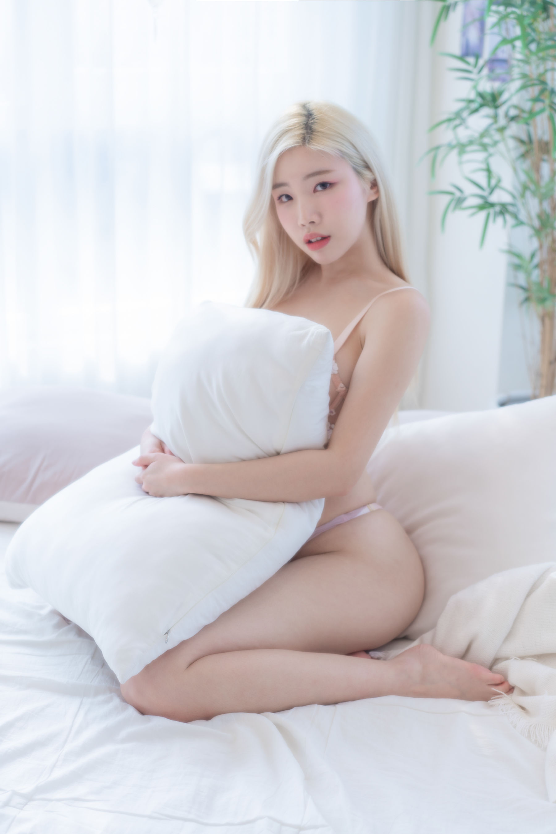 Yebin - Homebody