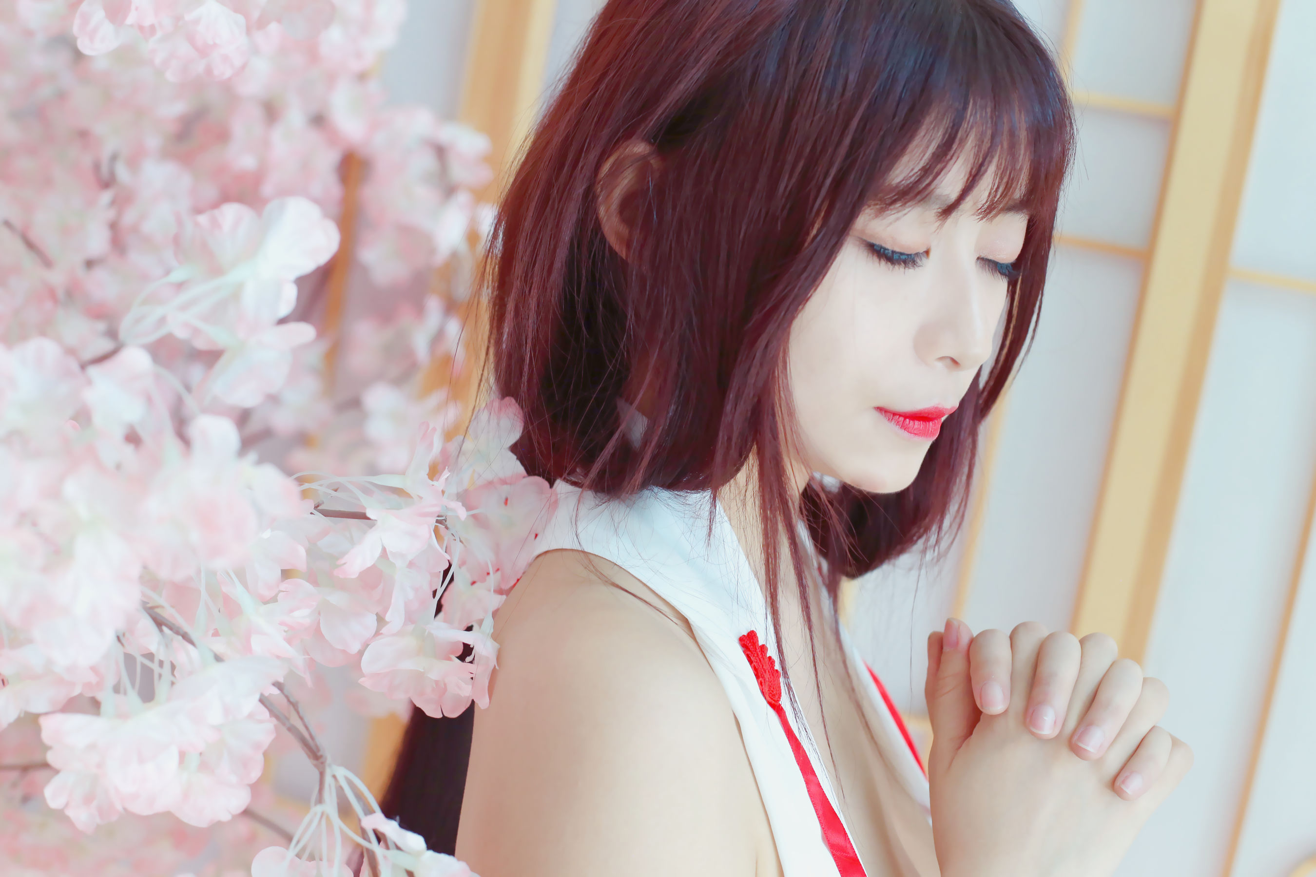 B站羊小雪写真-女巫