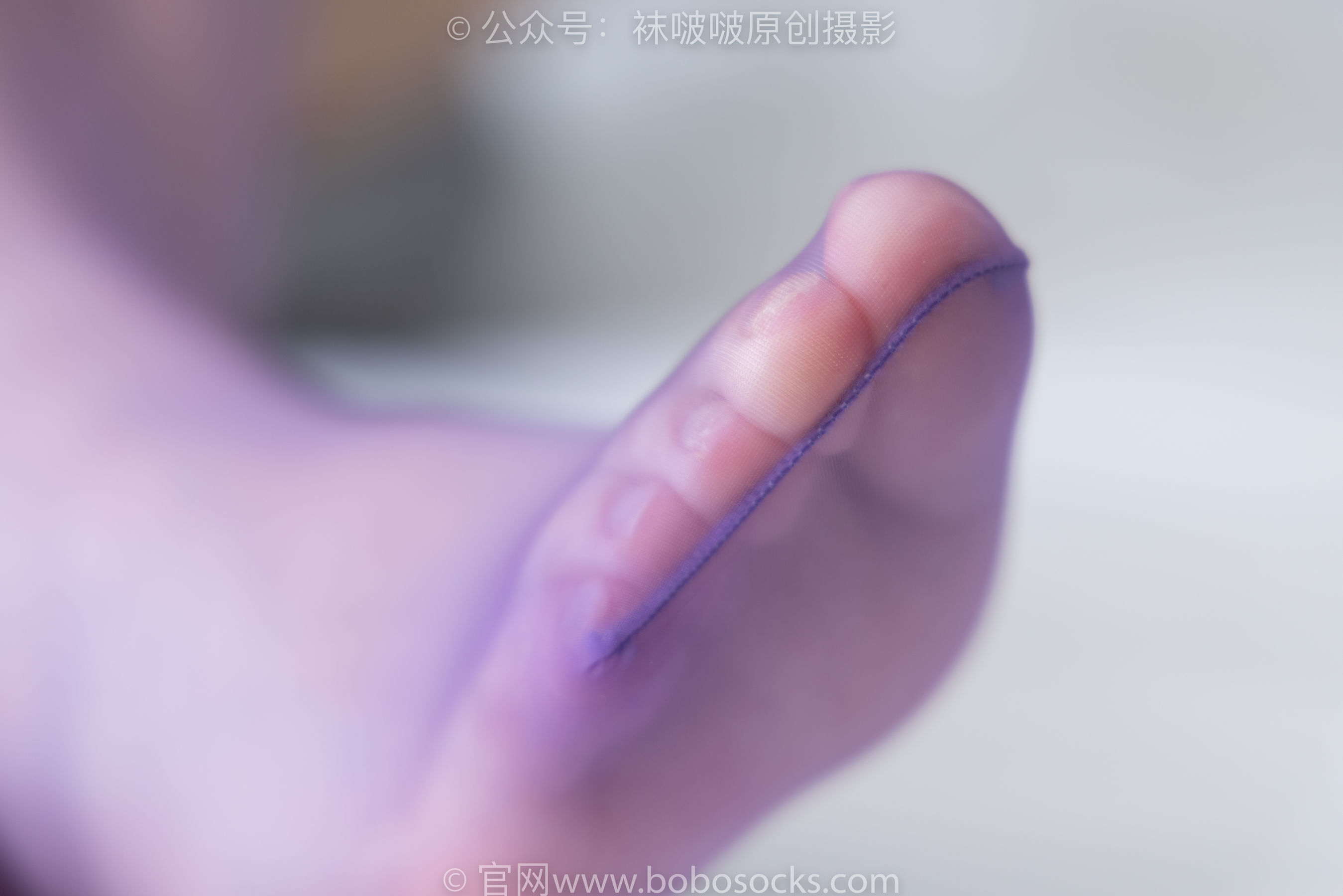 BoBoSocks袜啵啵 No.205 小甜 豆-白色高跟鞋、紫色油亮丝袜