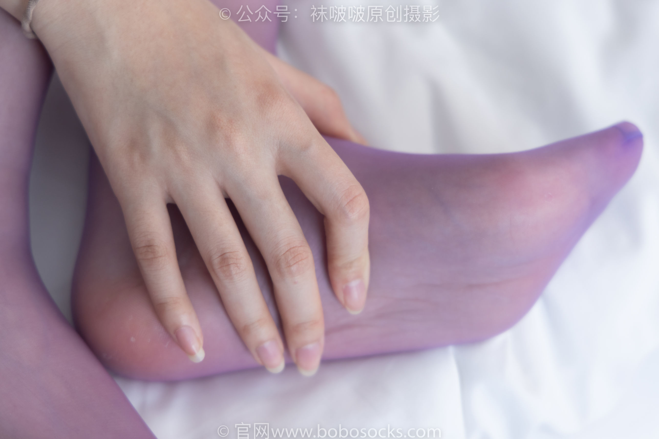 BoBoSocks袜啵啵 No.205 小甜 豆-白色高跟鞋、紫色油亮丝袜