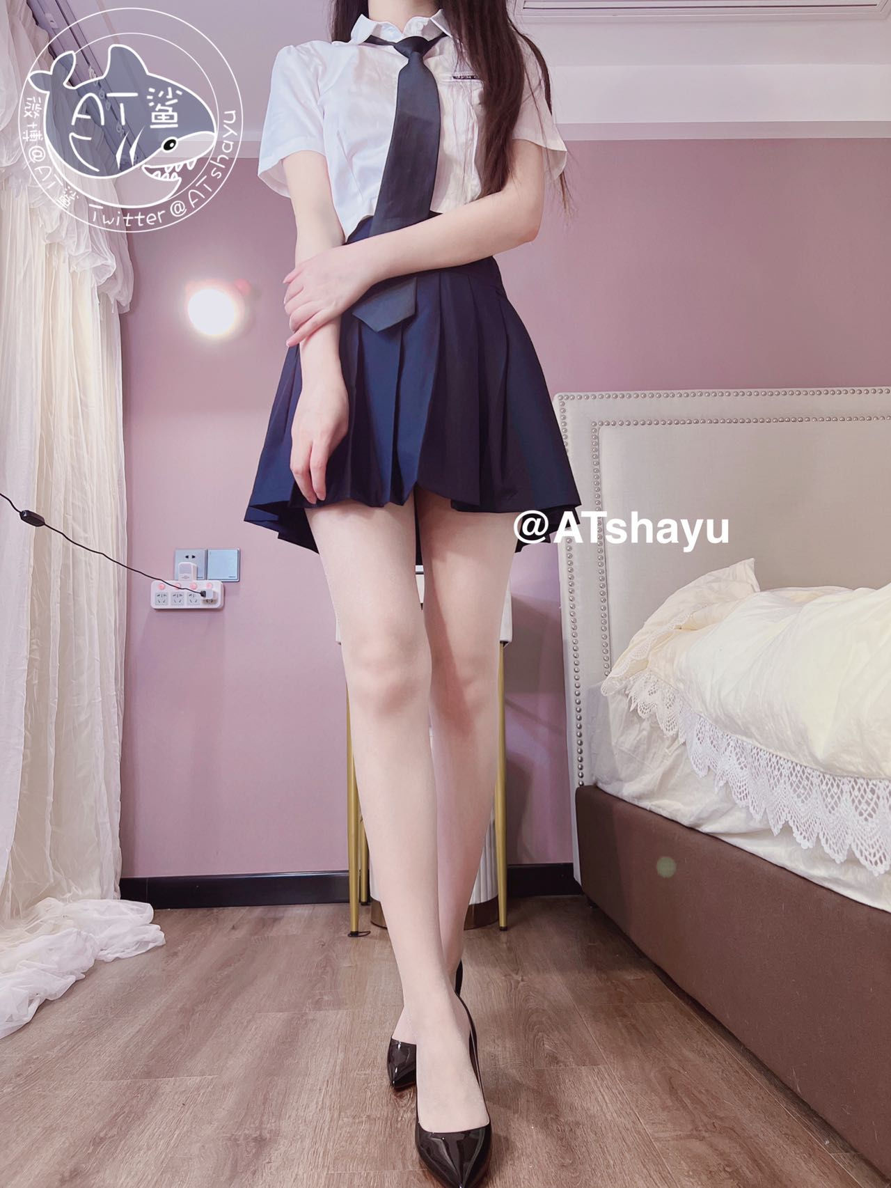 AT鲨 - 性感俏佳人