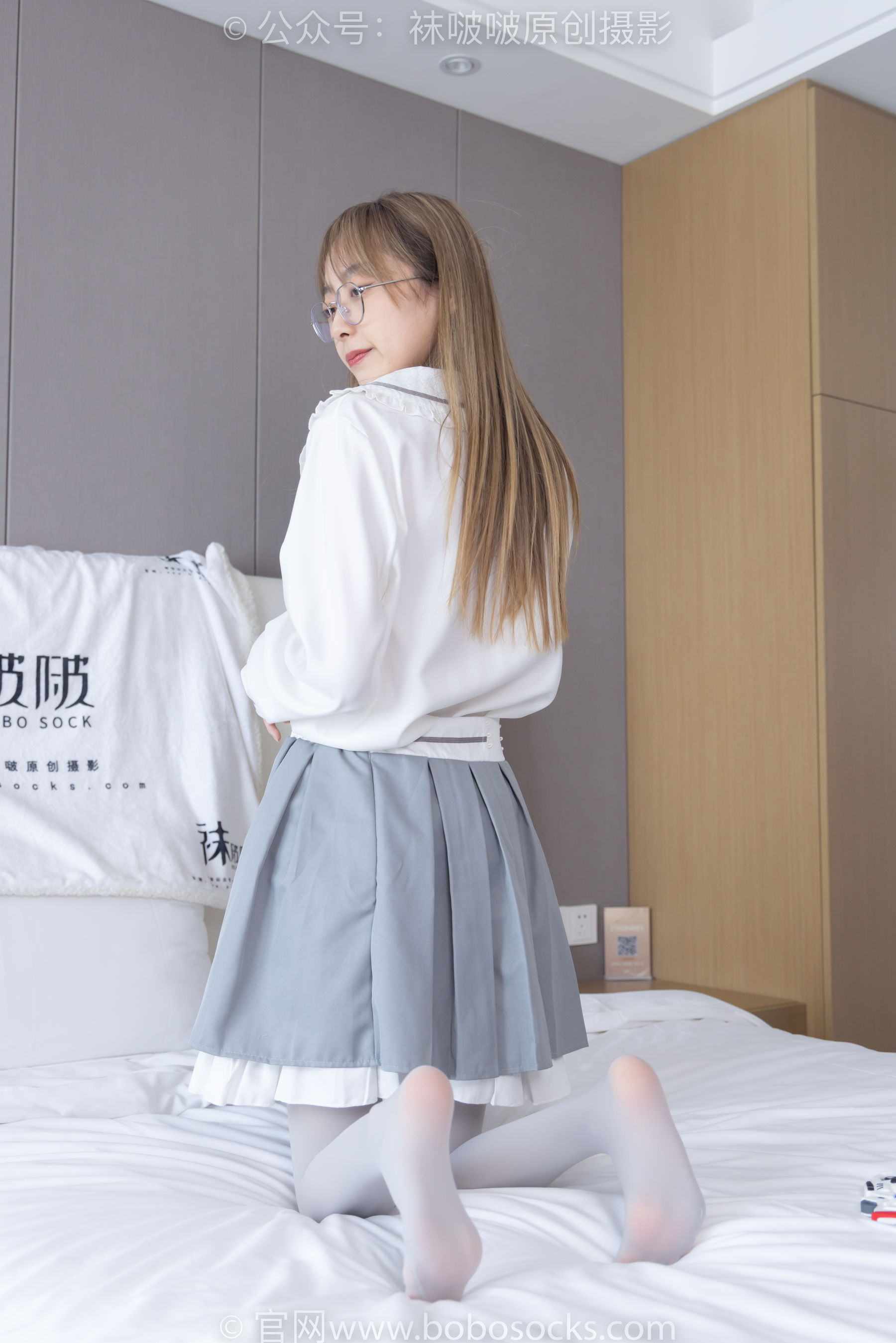 BoBoSocks袜啵啵 No.213 稚予 -黑皮鞋、厚灰丝