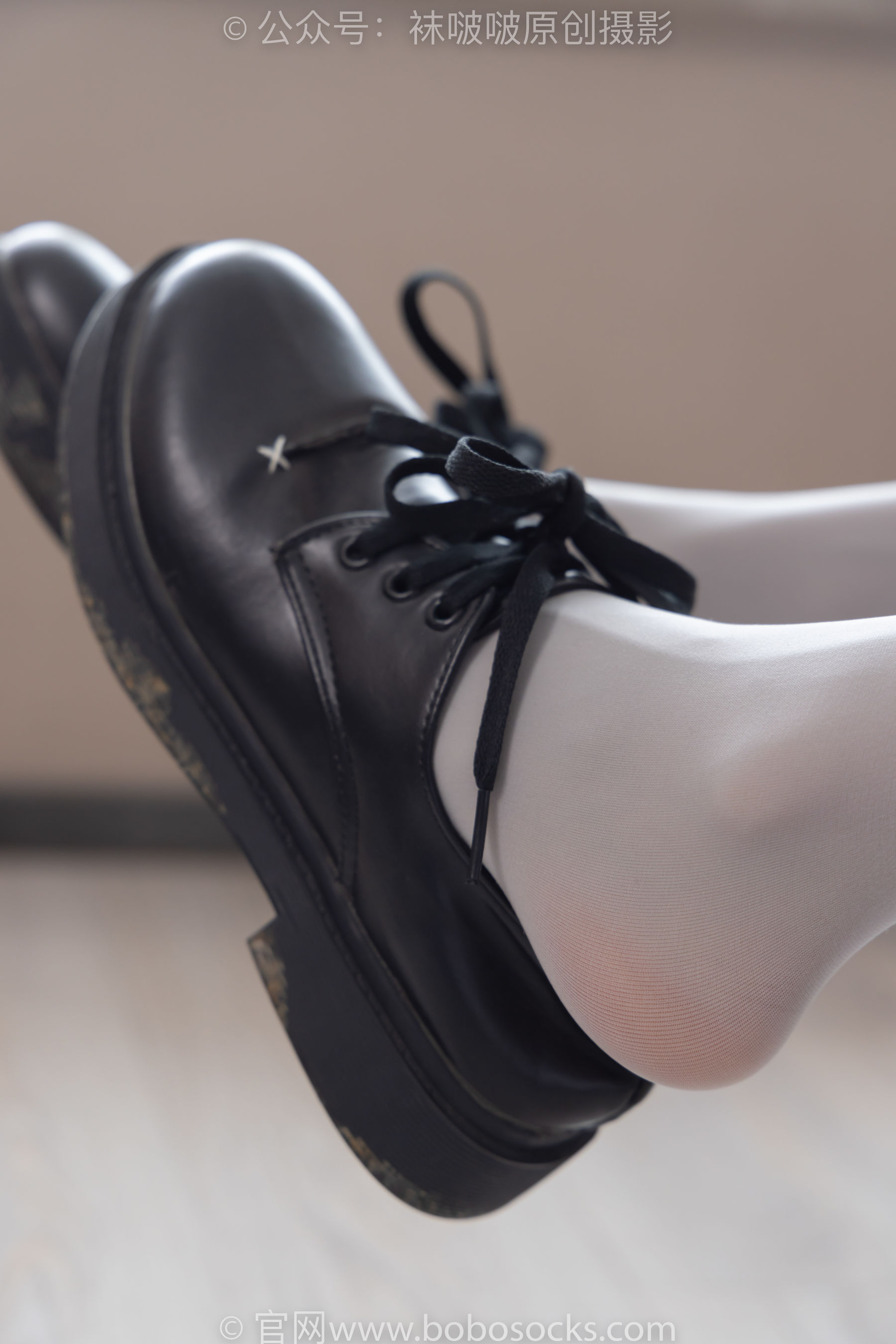 BoBoSocks袜啵啵 No.213 稚予 -黑皮鞋、厚灰丝