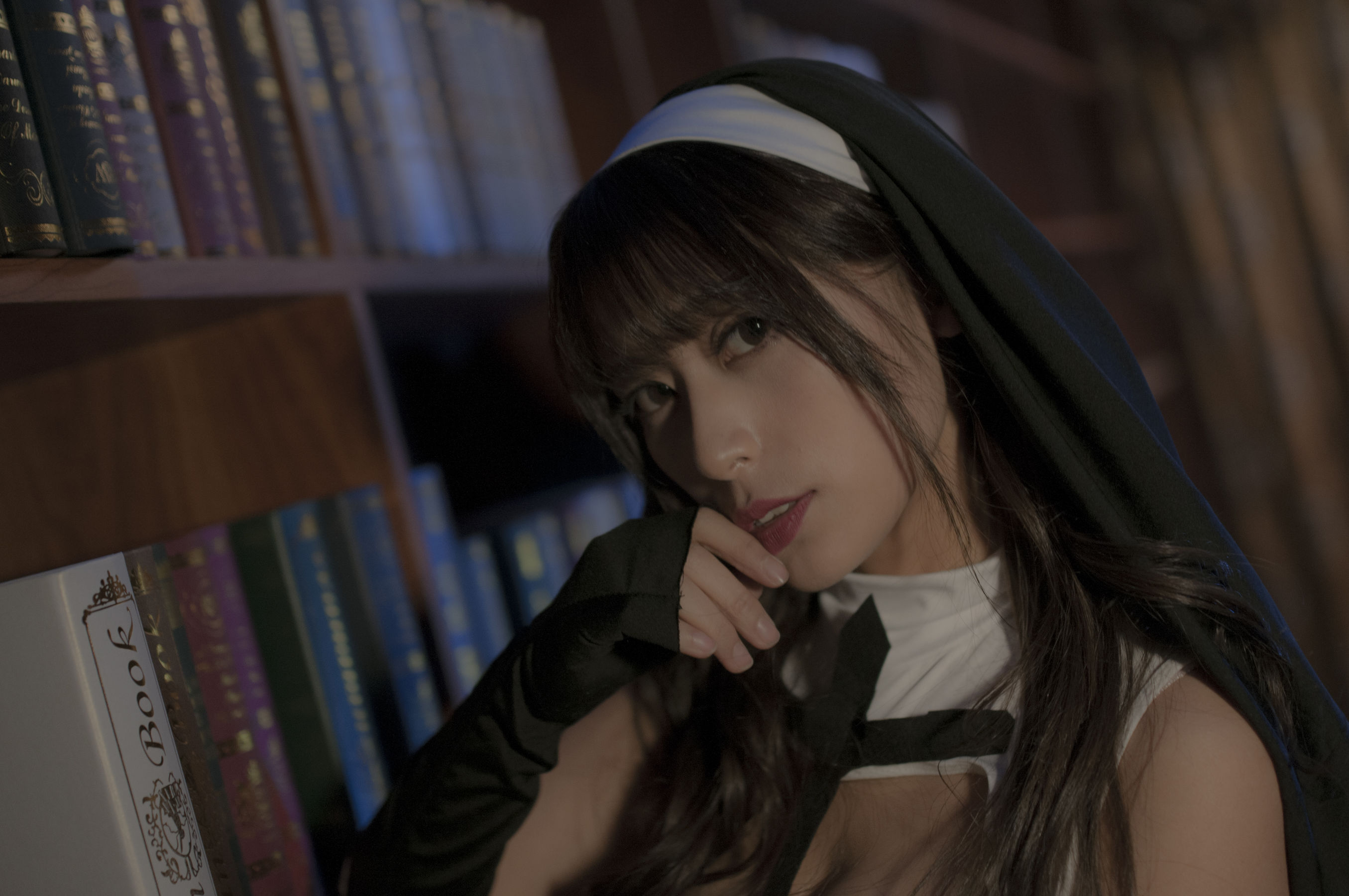 B站羊小雪写真-修女