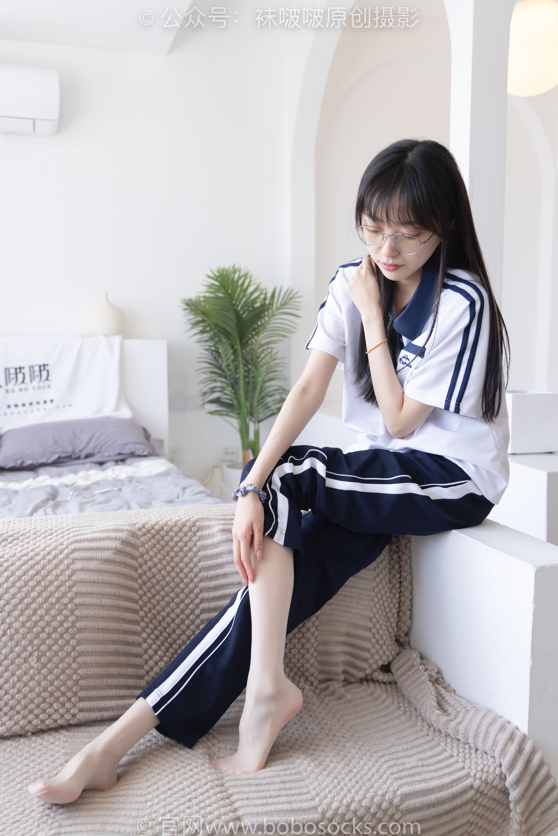BoBoSocks袜啵啵 No.207 稚予 -aj板鞋、白棉袜、油亮白丝、校服裤里丝