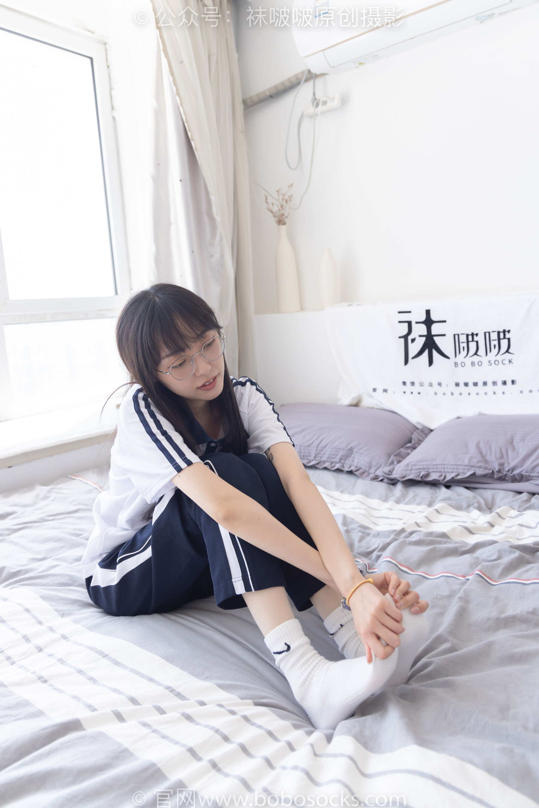 BoBoSocks袜啵啵 No.207 稚予 -aj板鞋、白棉袜、油亮白丝、校服裤里丝