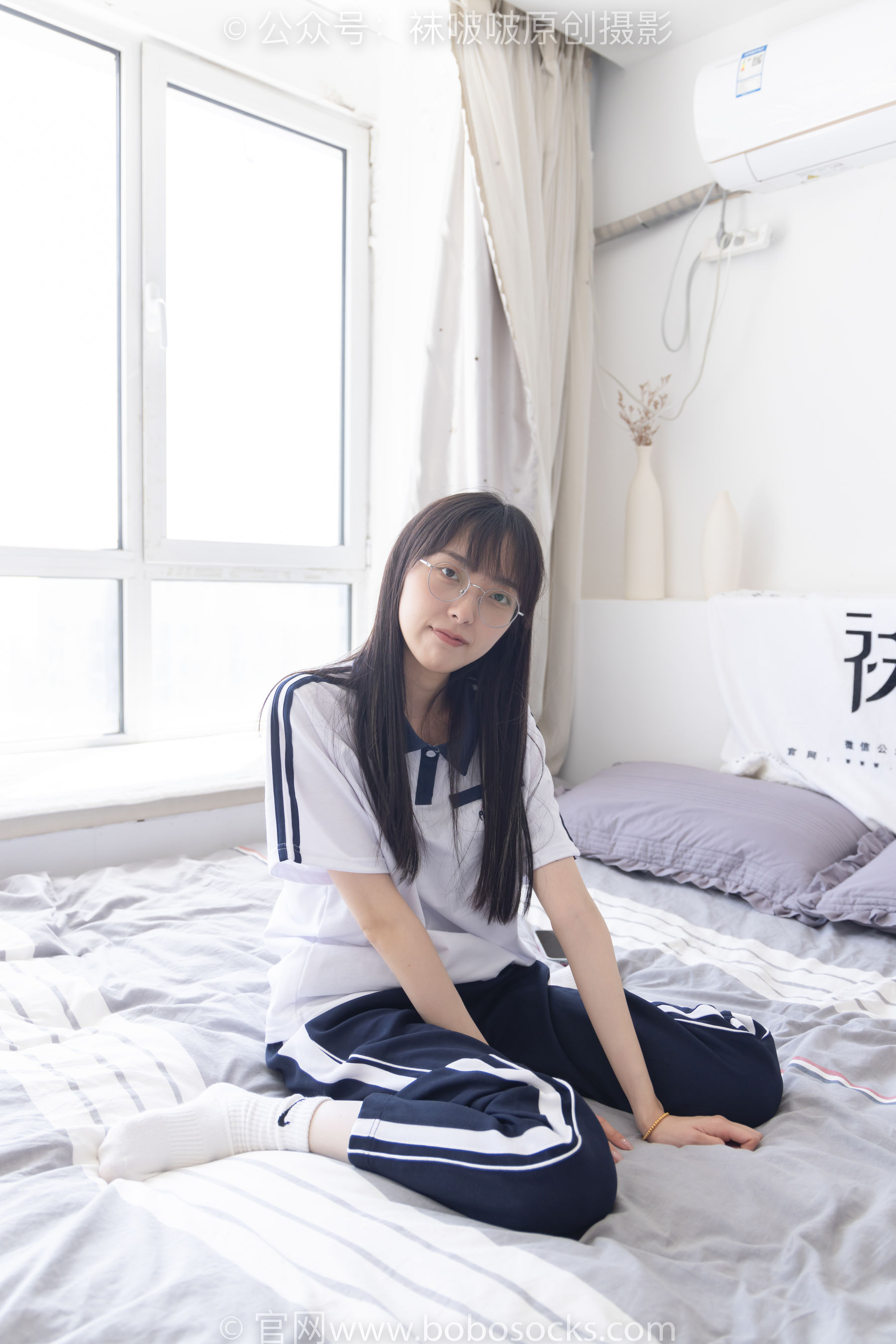 BoBoSocks袜啵啵 No.207 稚予 -aj板鞋、白棉袜、油亮白丝、校服裤里丝
