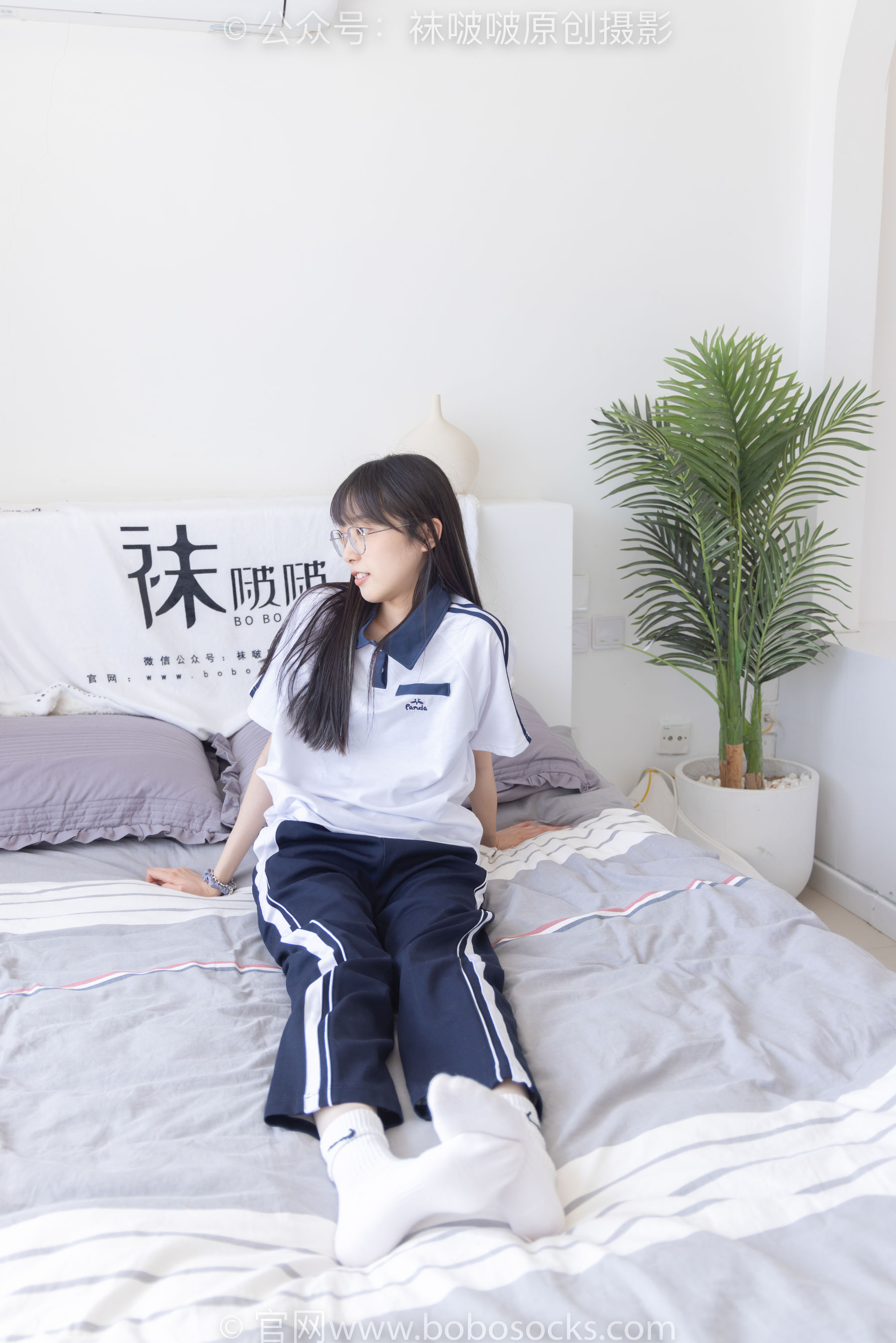 BoBoSocks袜啵啵 No.207 稚予 -aj板鞋、白棉袜、油亮白丝、校服裤里丝