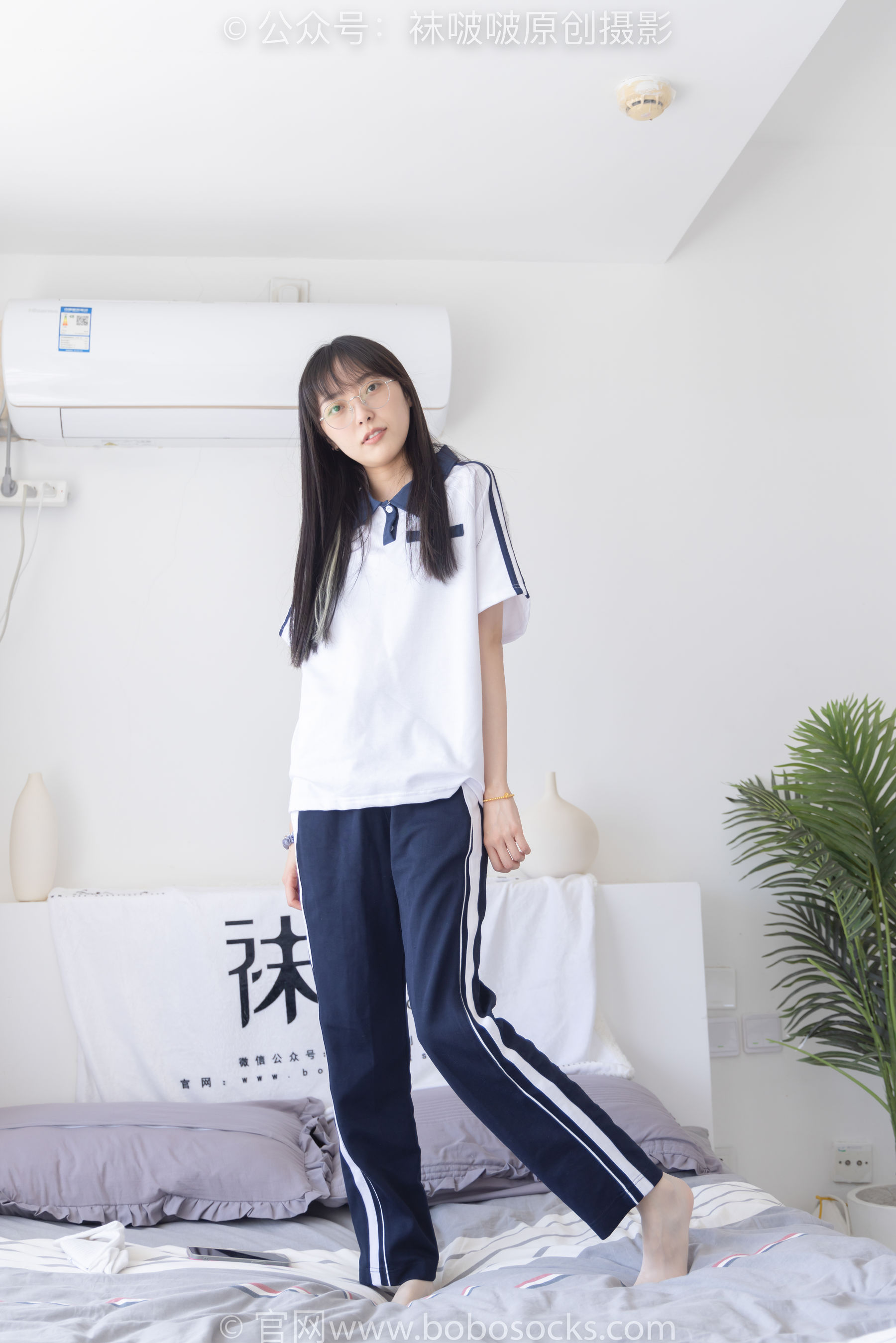 BoBoSocks袜啵啵 No.207 稚予 -aj板鞋、白棉袜、油亮白丝、校服裤里丝