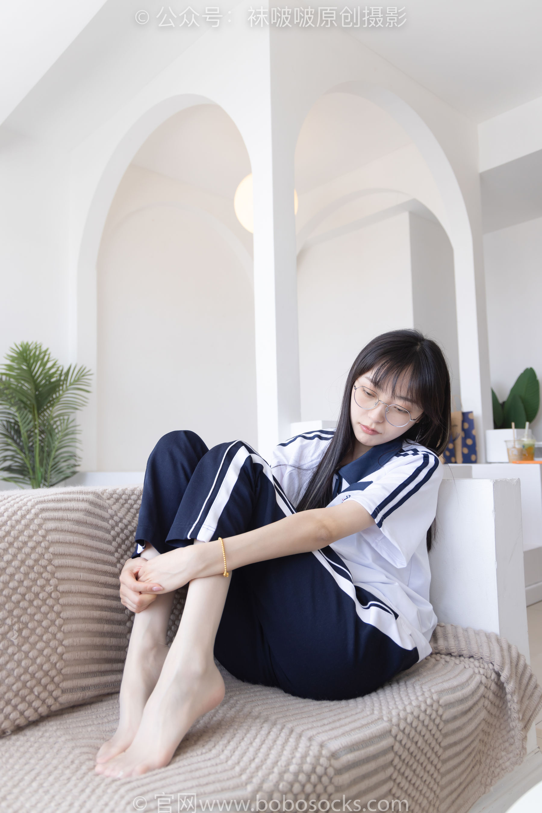 BoBoSocks袜啵啵 No.207 稚予 -aj板鞋、白棉袜、油亮白丝、校服裤里丝