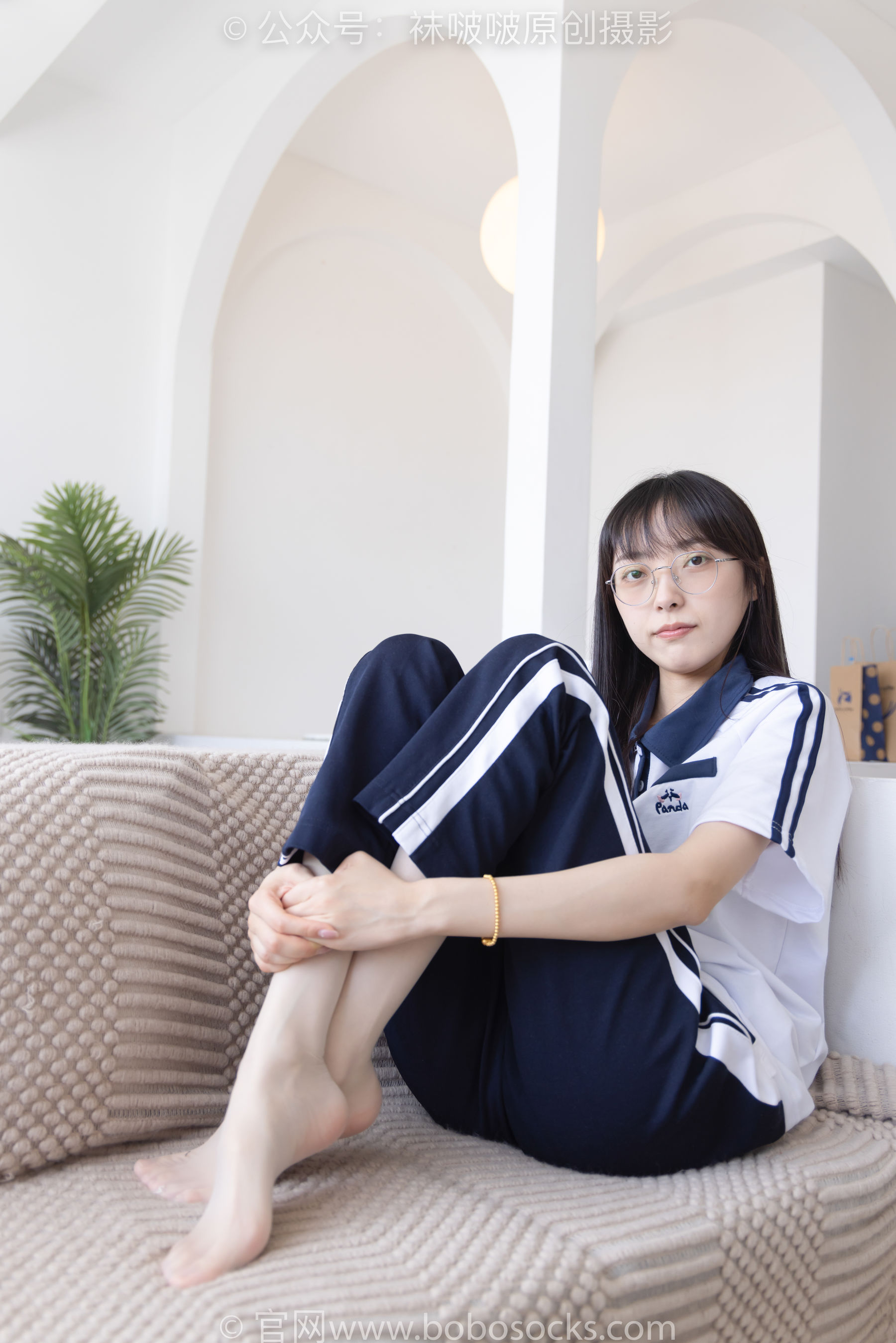 BoBoSocks袜啵啵 No.207 稚予 -aj板鞋、白棉袜、油亮白丝、校服裤里丝