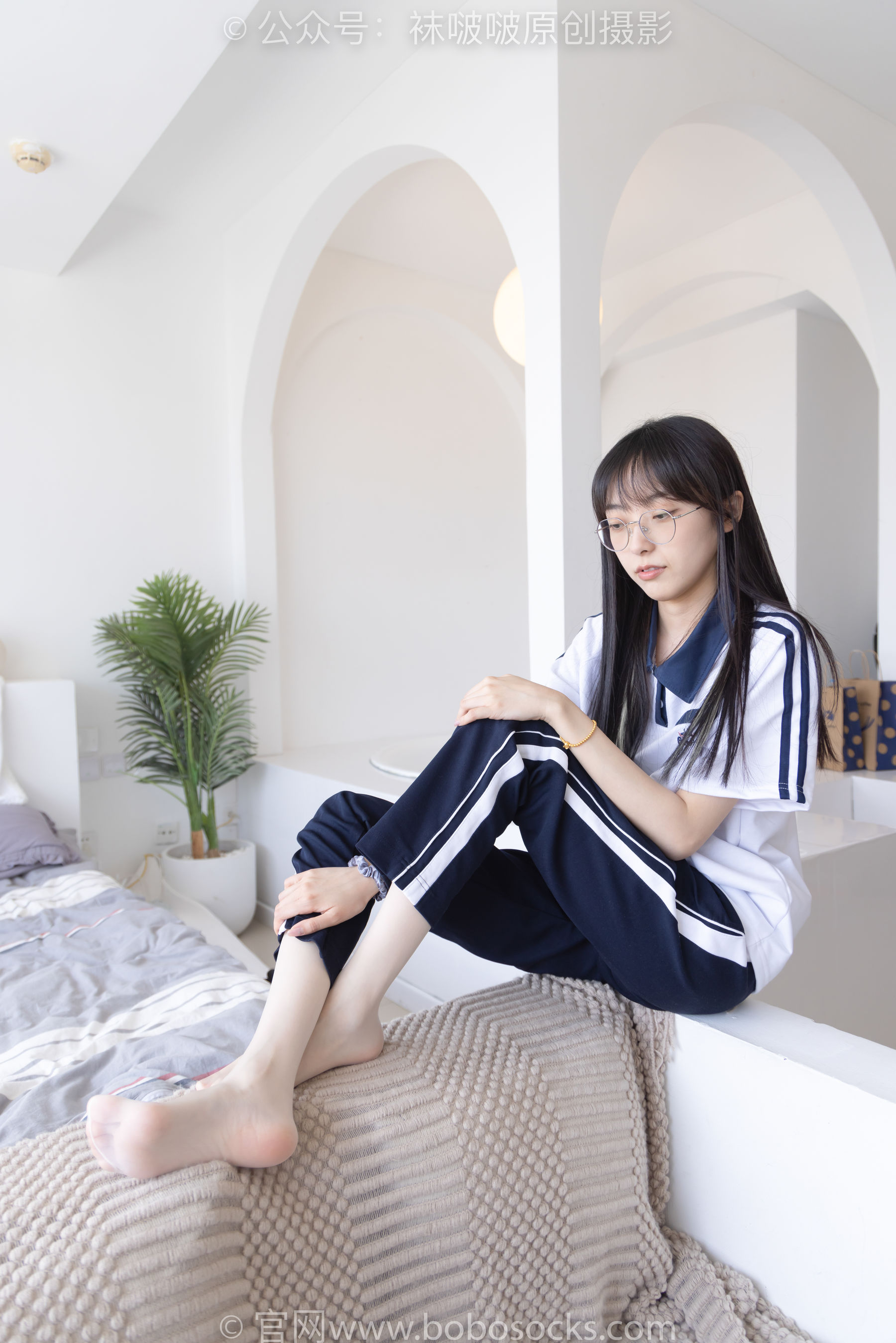 BoBoSocks袜啵啵 No.207 稚予 -aj板鞋、白棉袜、油亮白丝、校服裤里丝