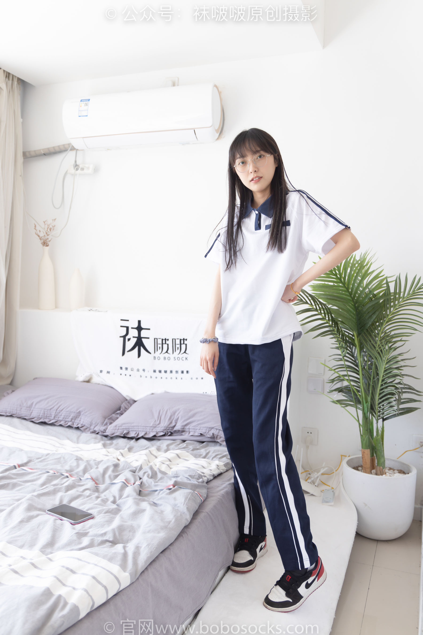 BoBoSocks袜啵啵 No.207 稚予 -aj板鞋、白棉袜、油亮白丝、校服裤里丝