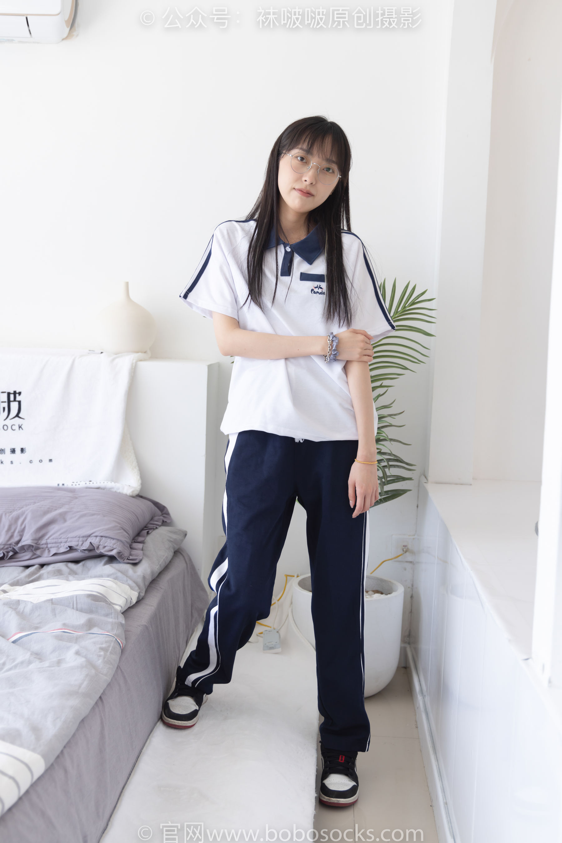 BoBoSocks袜啵啵 No.207 稚予 -aj板鞋、白棉袜、油亮白丝、校服裤里丝