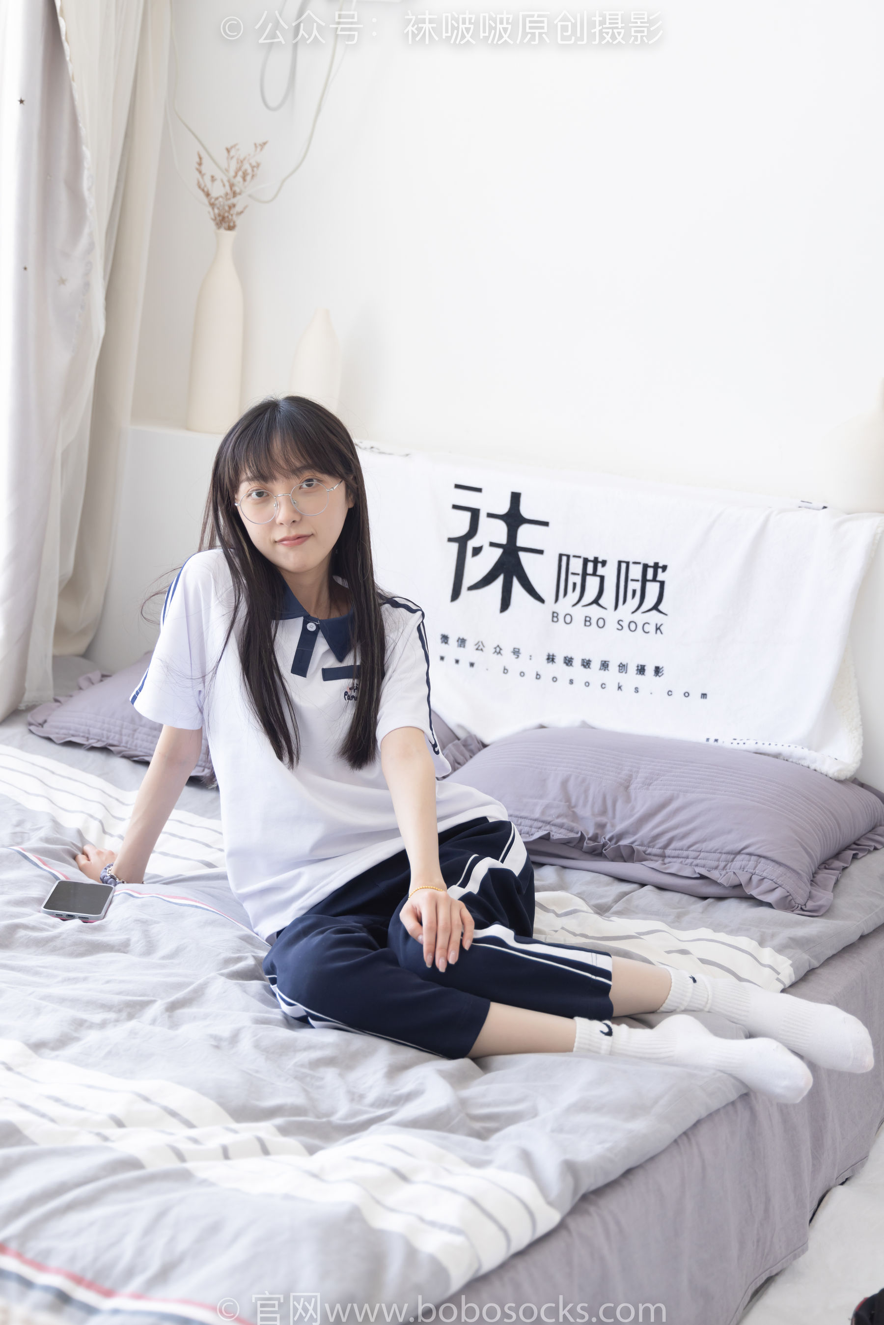 BoBoSocks袜啵啵 No.207 稚予 -aj板鞋、白棉袜、油亮白丝、校服裤里丝