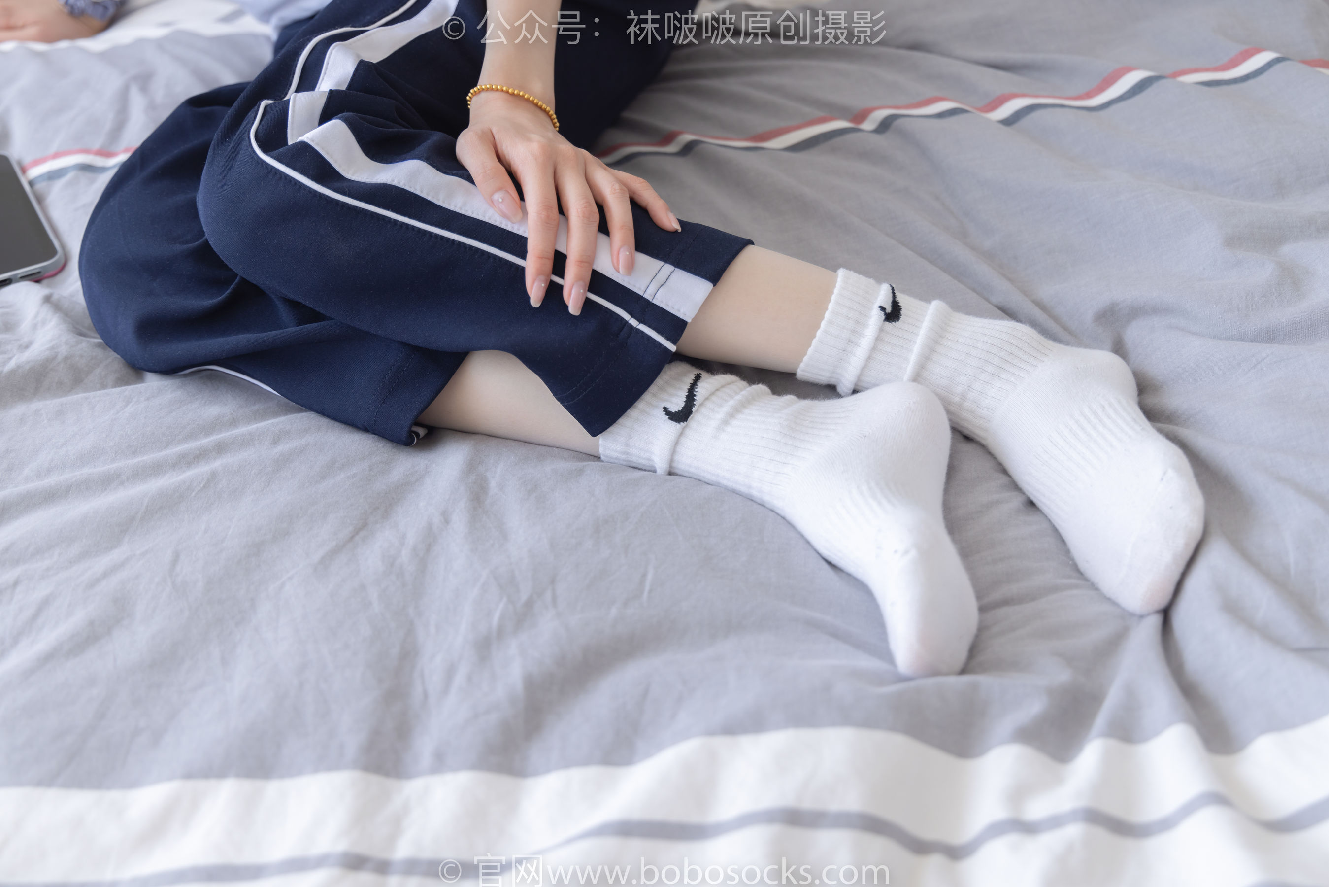 BoBoSocks袜啵啵 No.207 稚予 -aj板鞋、白棉袜、油亮白丝、校服裤里丝