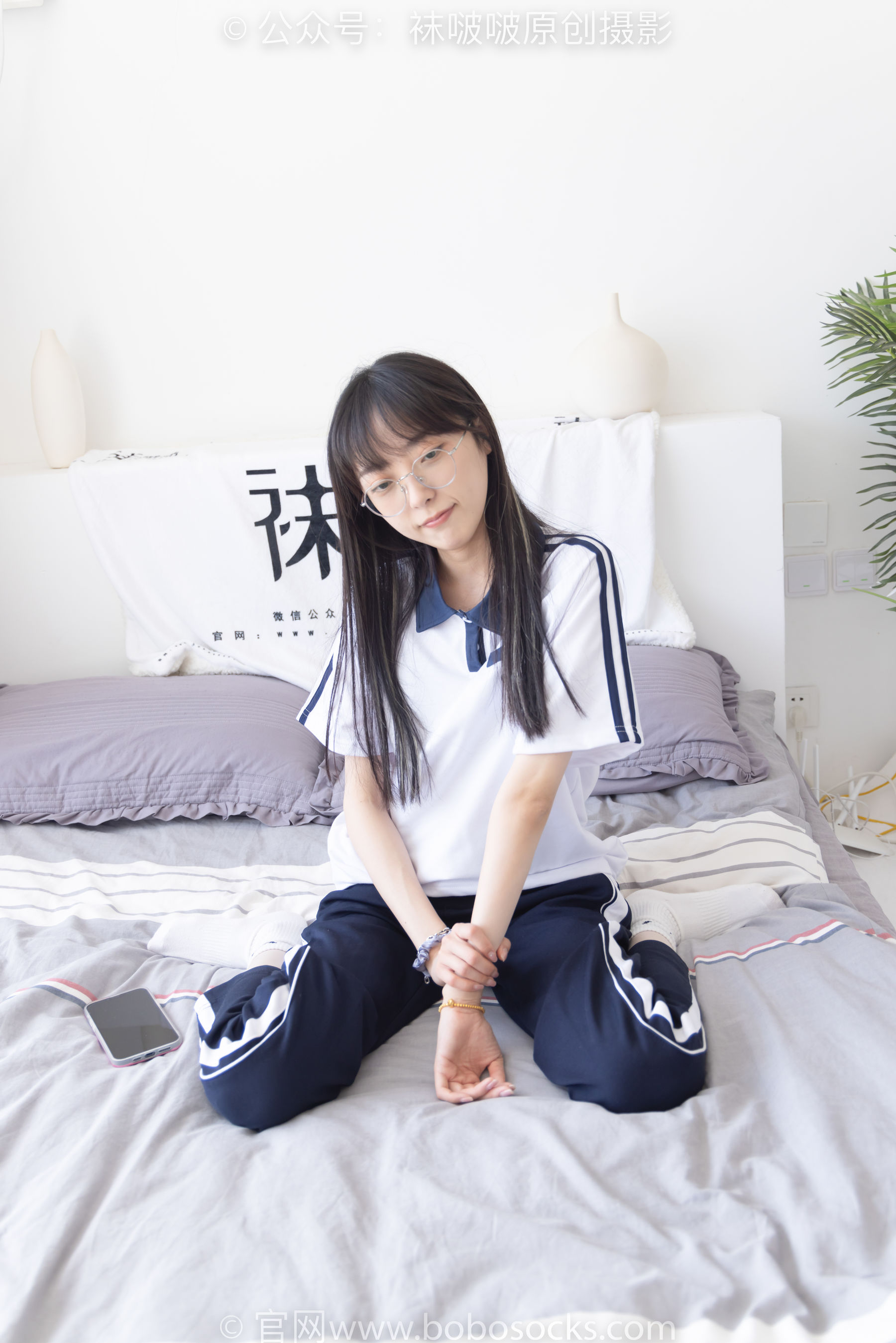 BoBoSocks袜啵啵 No.207 稚予 -aj板鞋、白棉袜、油亮白丝、校服裤里丝