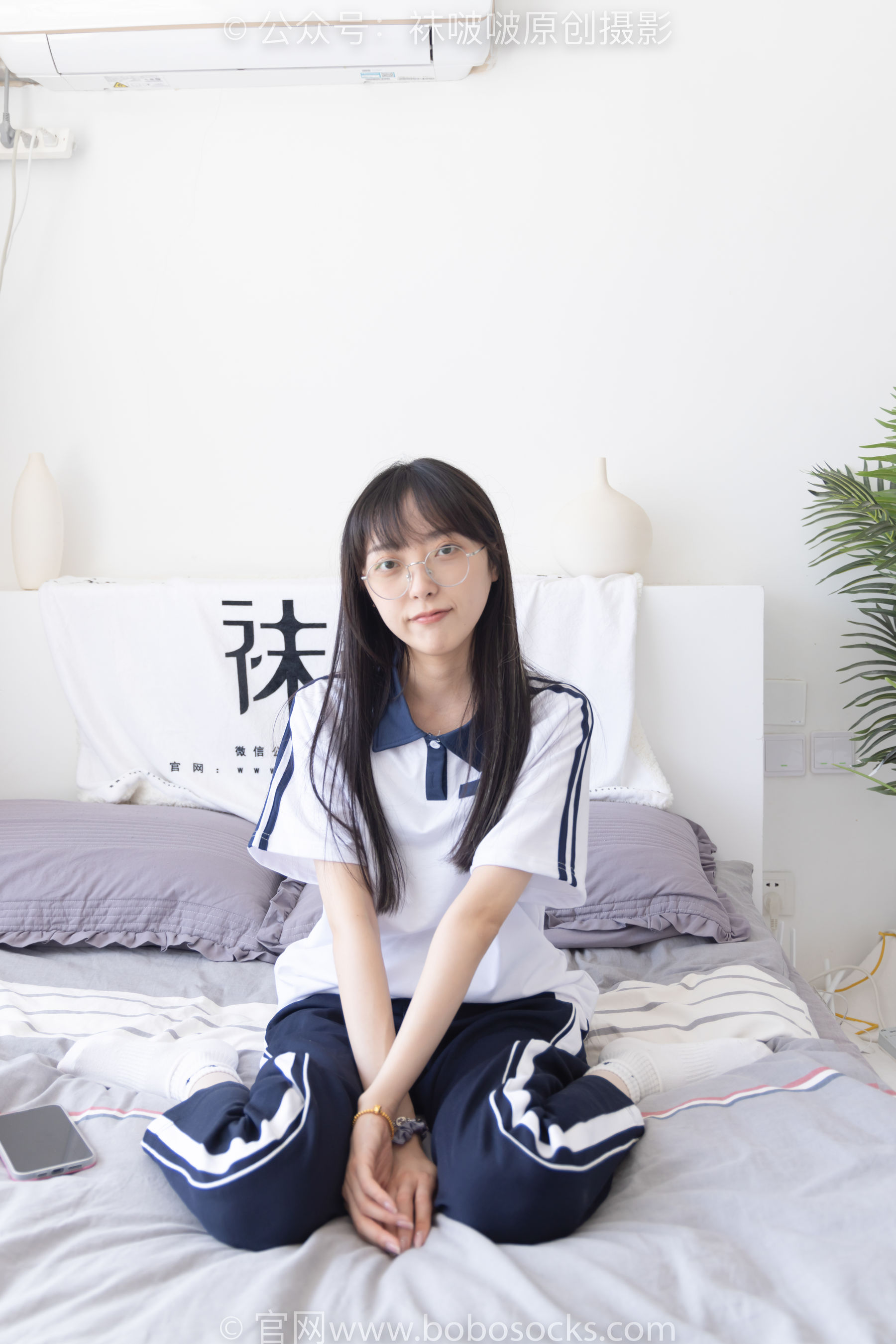 BoBoSocks袜啵啵 No.207 稚予 -aj板鞋、白棉袜、油亮白丝、校服裤里丝