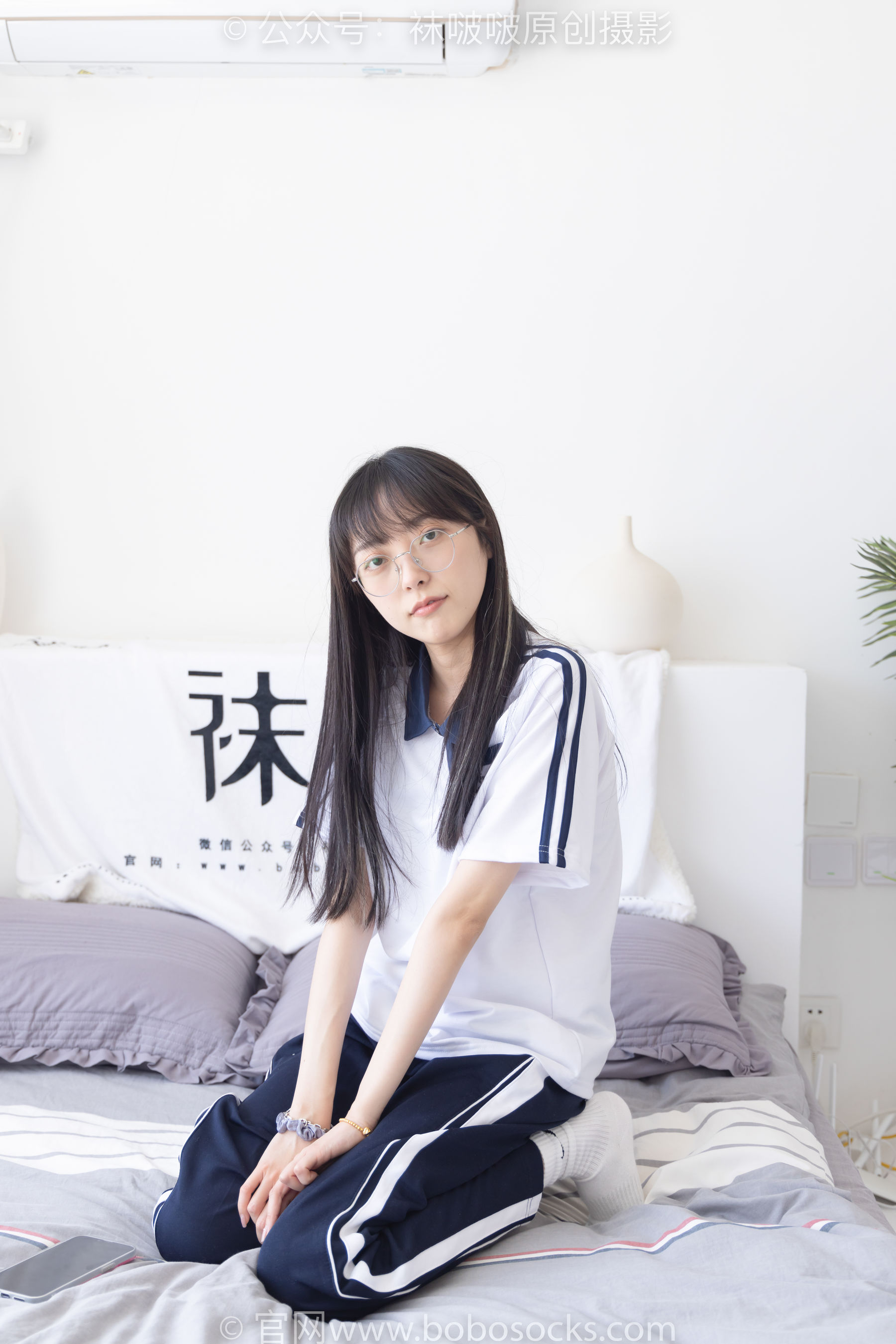 BoBoSocks袜啵啵 No.207 稚予 -aj板鞋、白棉袜、油亮白丝、校服裤里丝