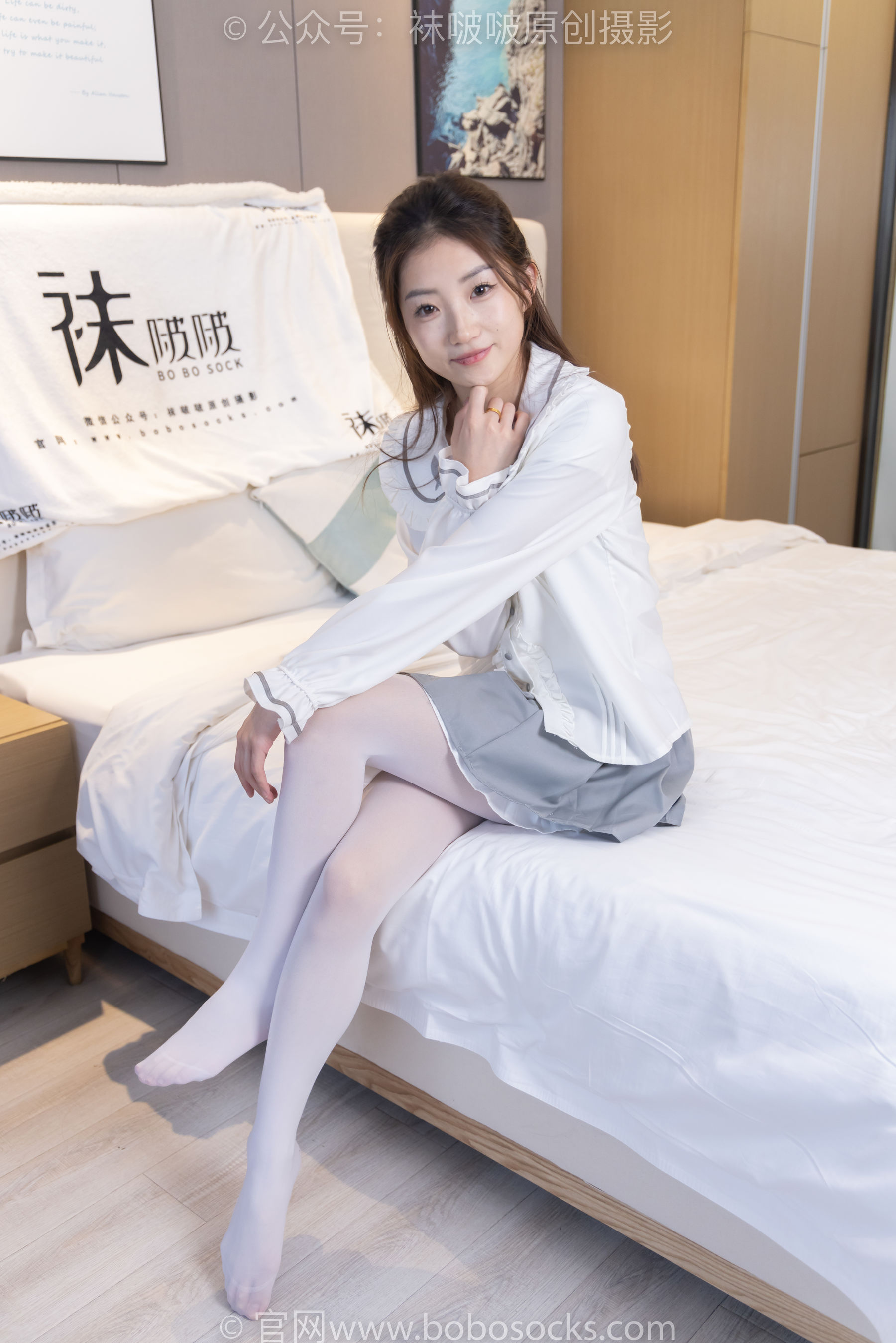 BoBoSocks袜啵啵 No.211 小沫 -高跟鞋、厚白丝