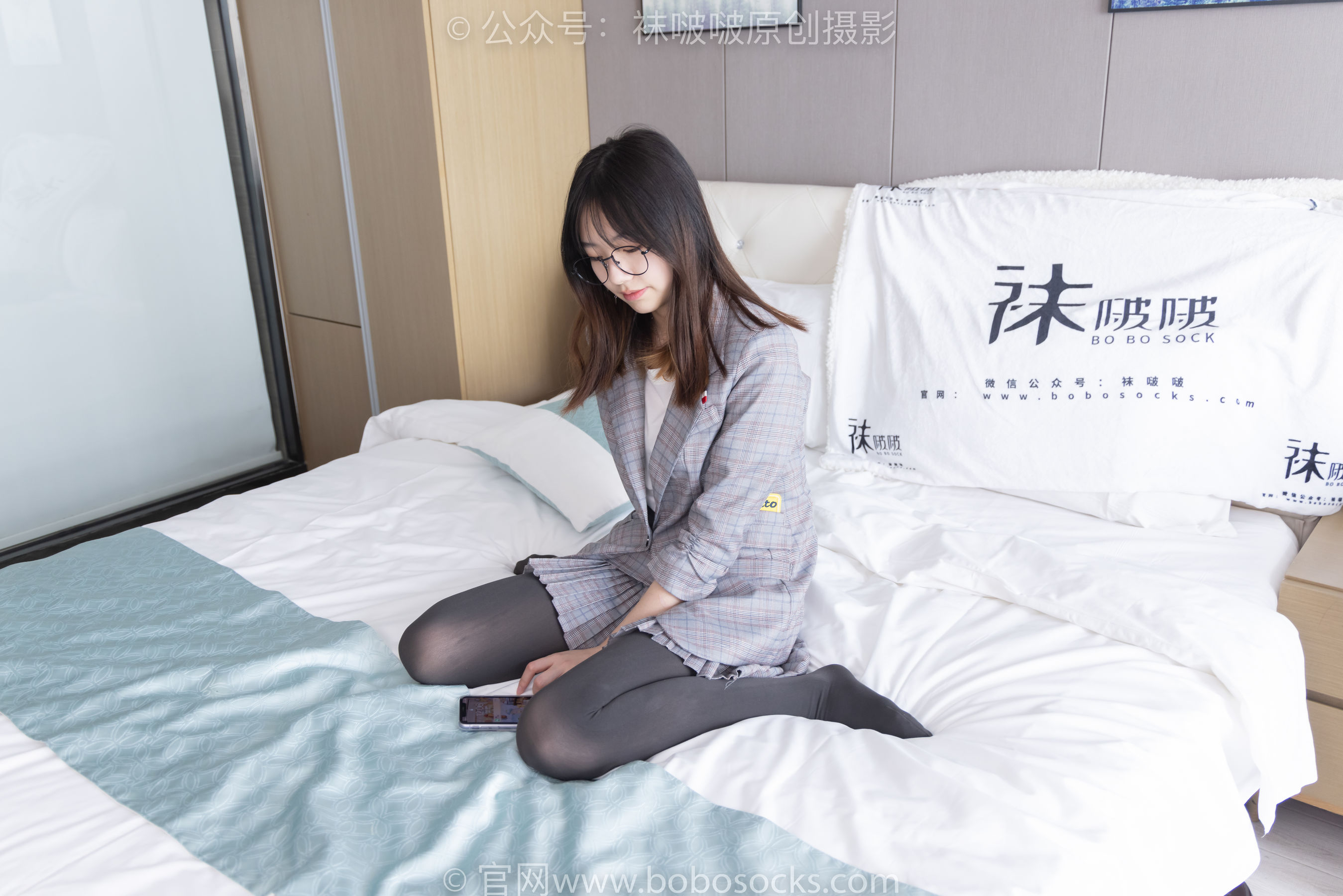 BoBoSocks袜啵啵 No.210 小甜豆 -皮鞋、厚灰丝、ol装