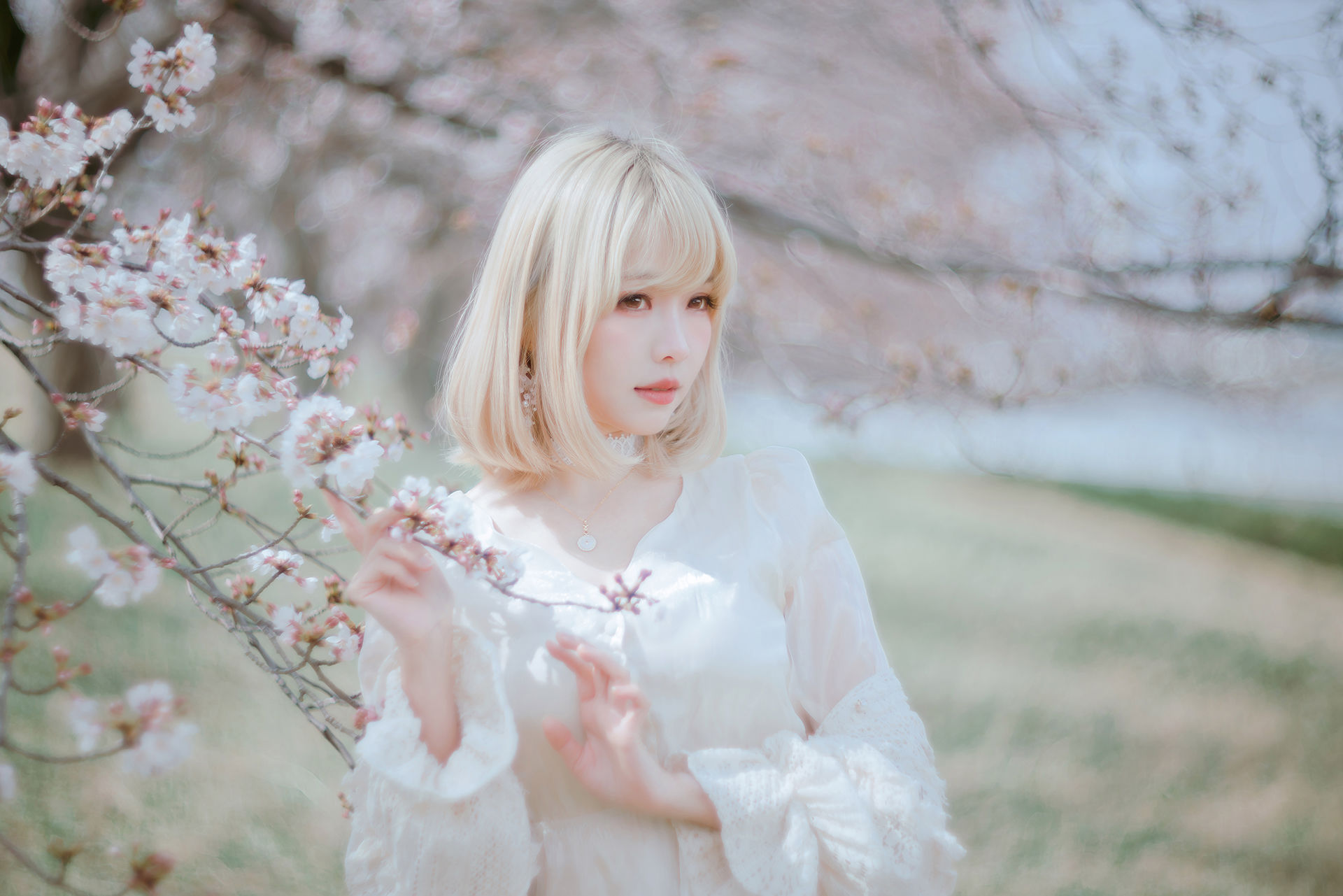 Ely_eee(ElyEE子) - Sakura