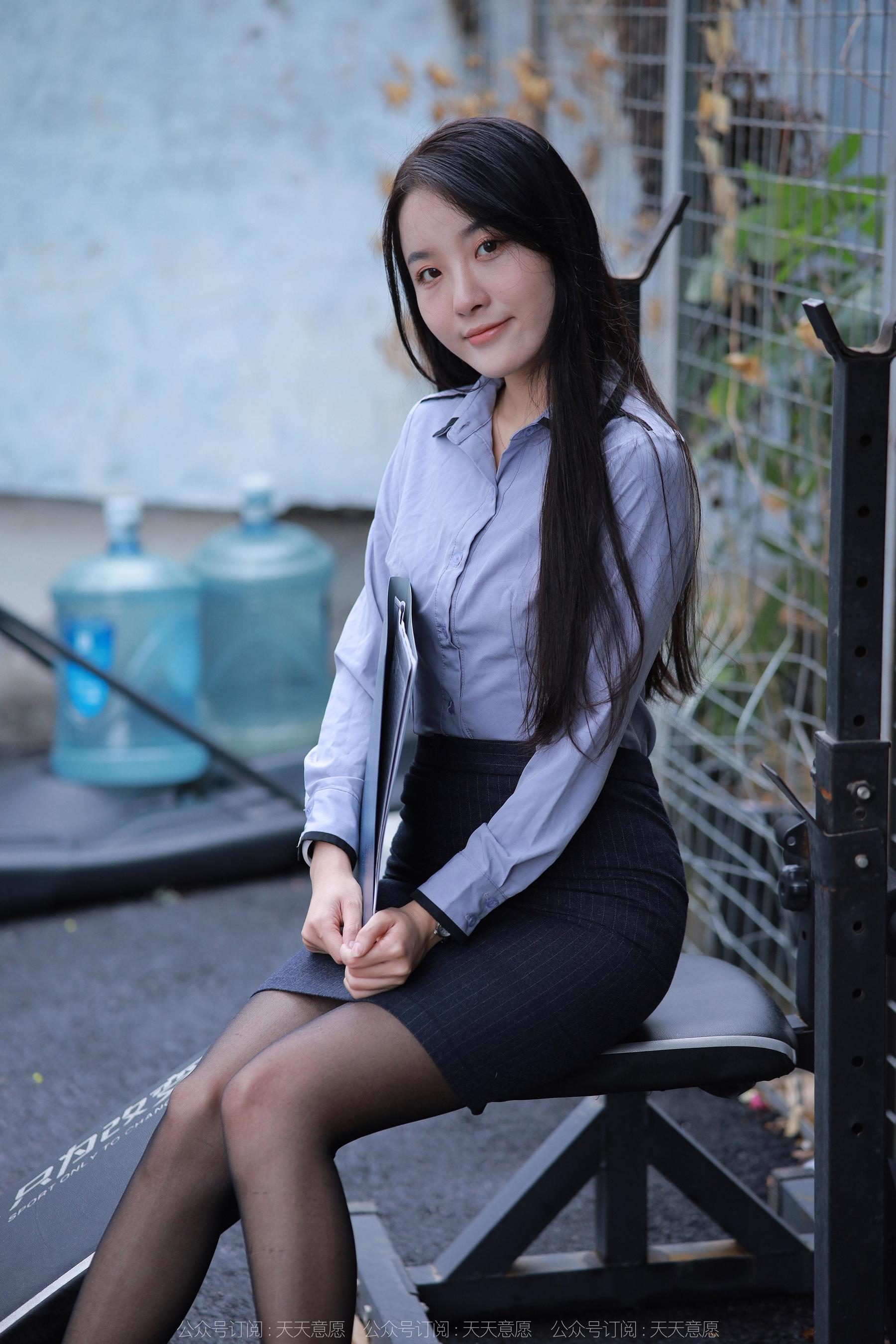 IESS异思趣向 - 模特：婉萍 《嘿丝女秘》