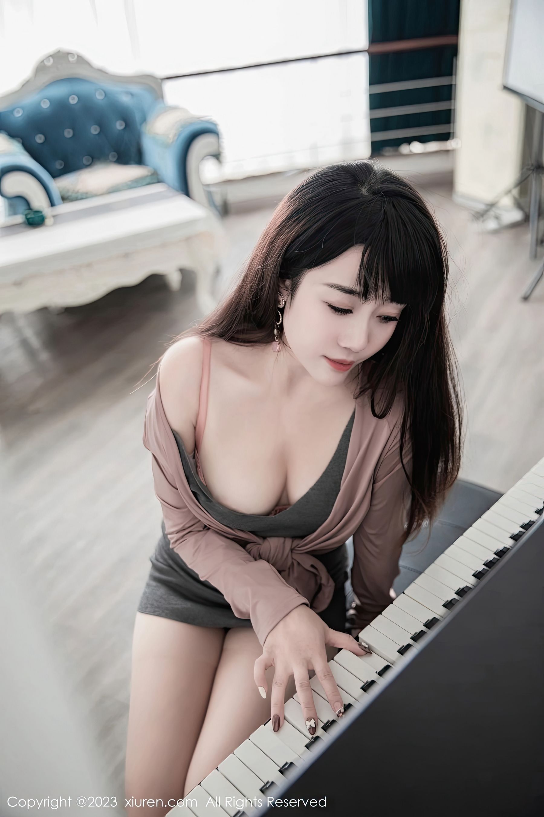 [秀人XiuRen] 2023.04.07 No.6532 严利娅