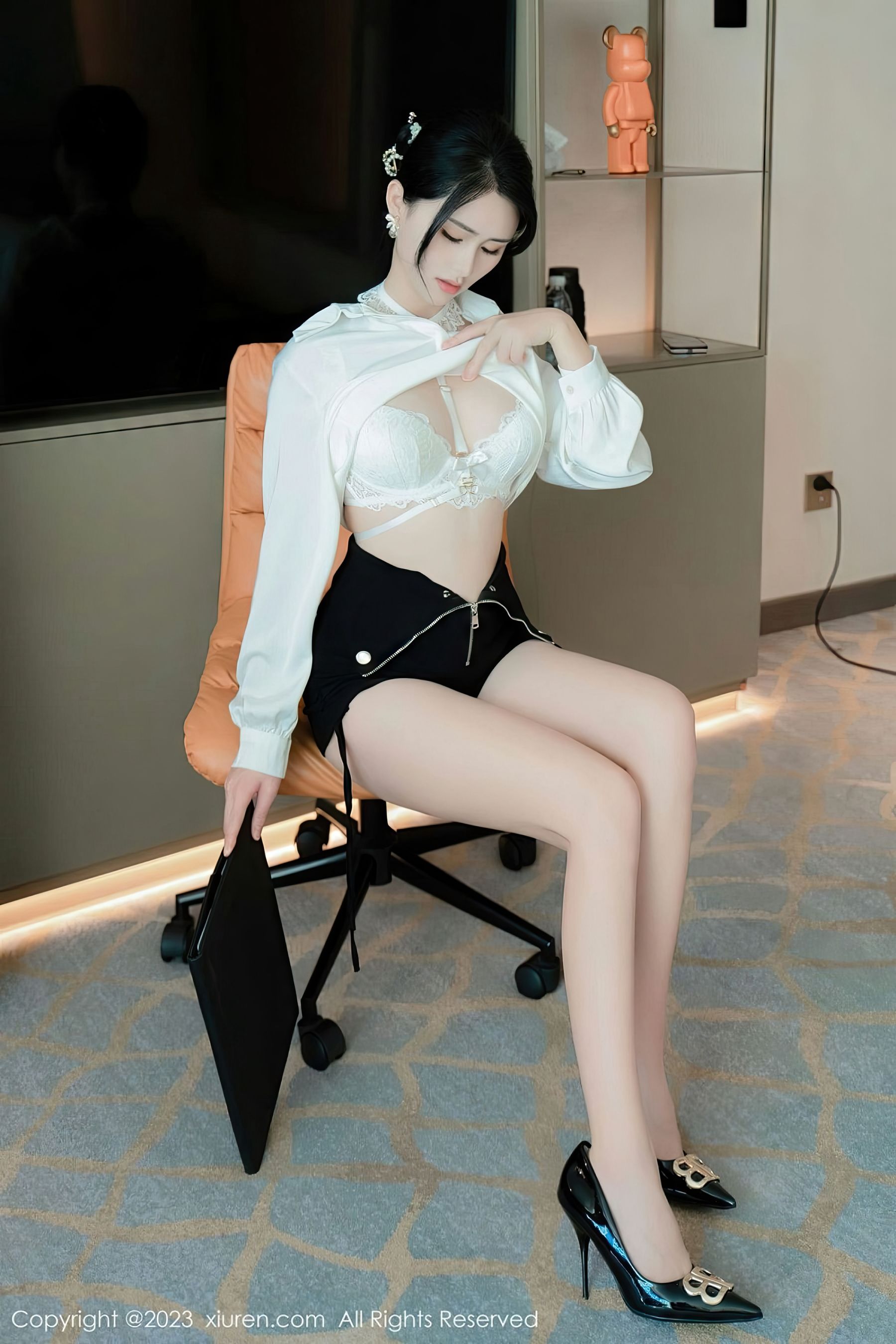 [秀人XiuRen] 2023.04.04 No.6521 尹甜甜