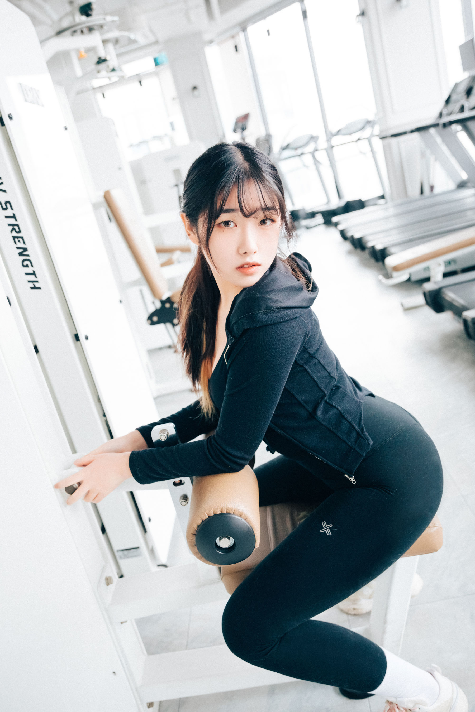 [LOOZY] Sonson - Personal trainer