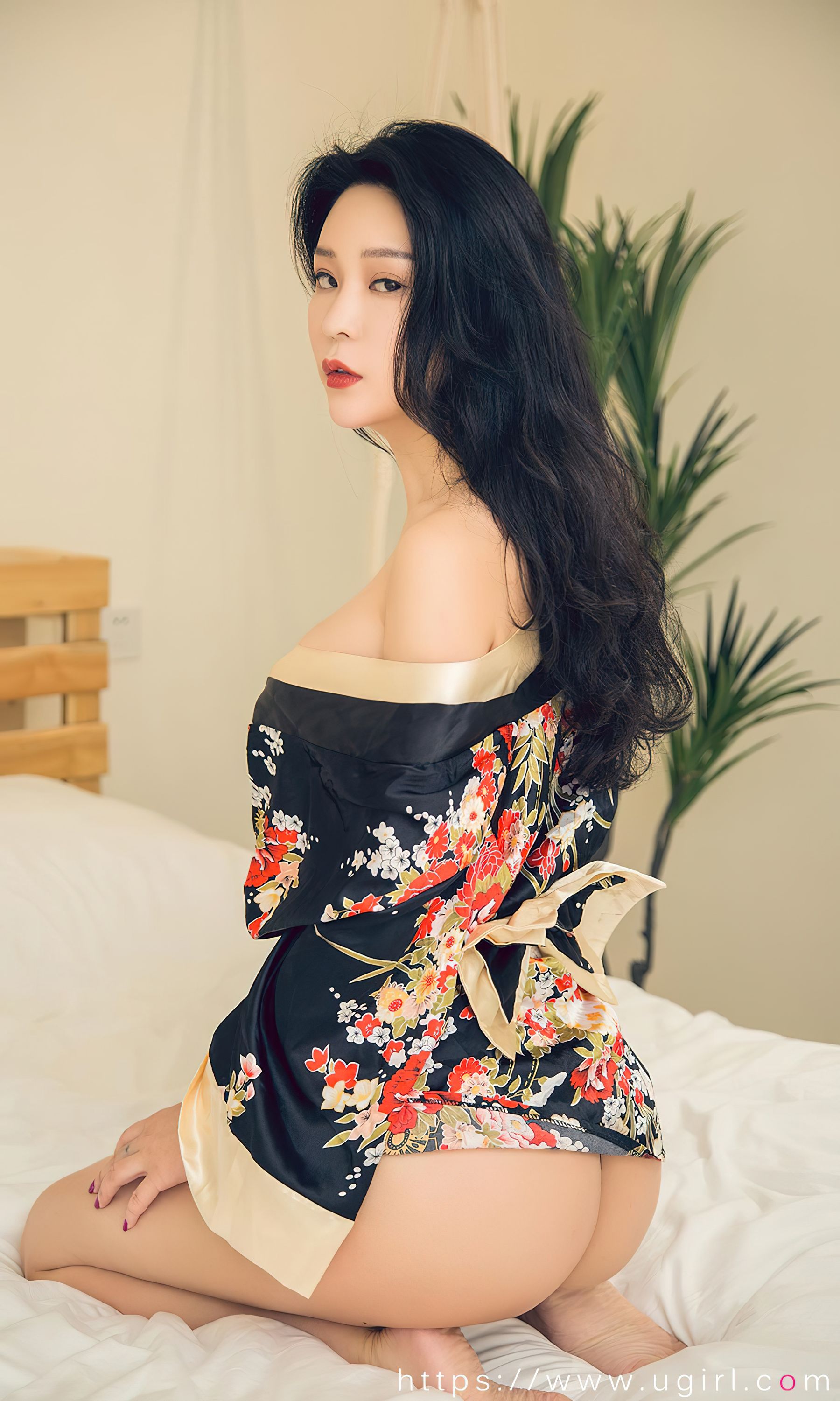 [Ugirls]爱尤物 No.2552 寂寞聚又散 刘瑾希