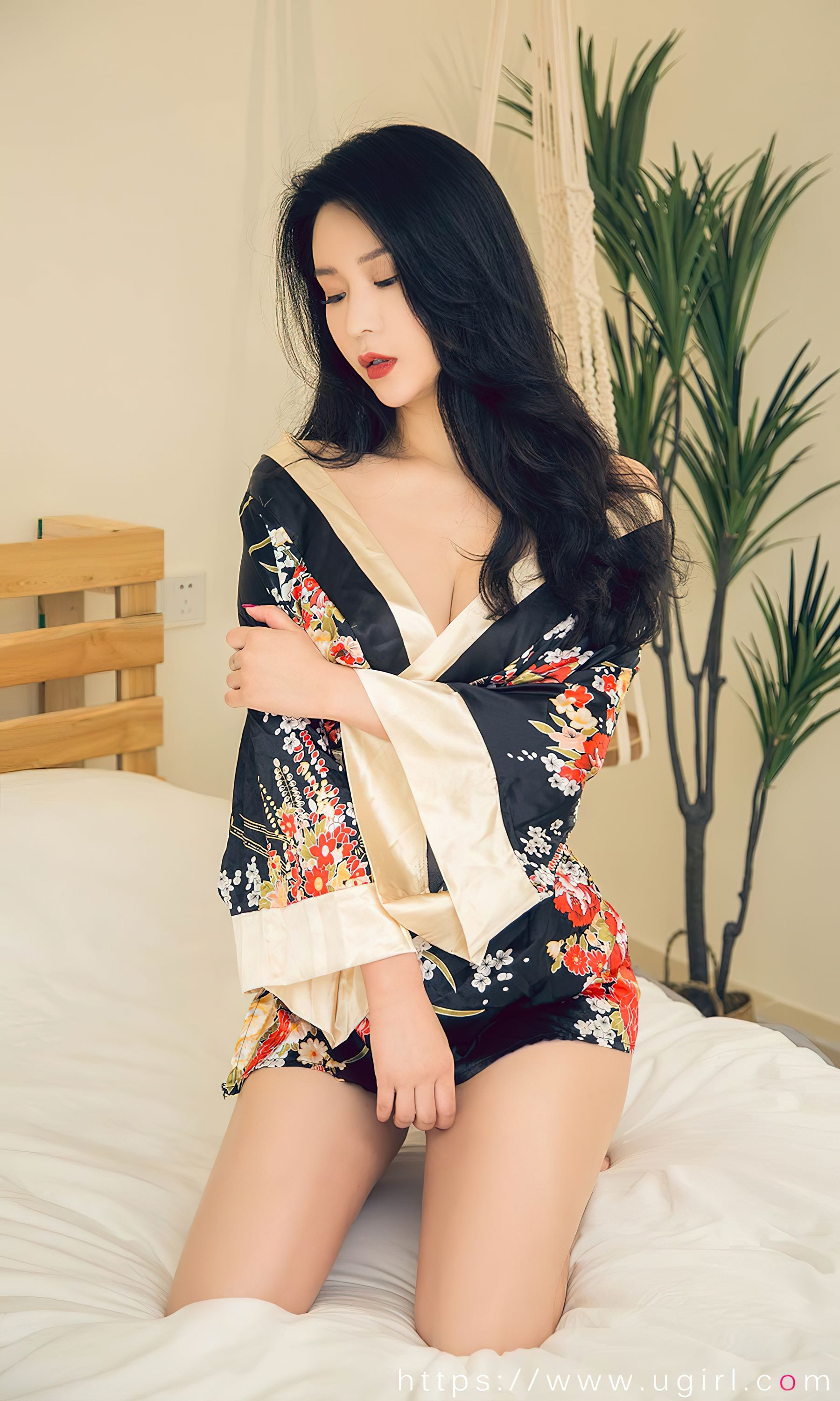 [Ugirls]爱尤物 No.2552 寂寞聚又散 刘瑾希