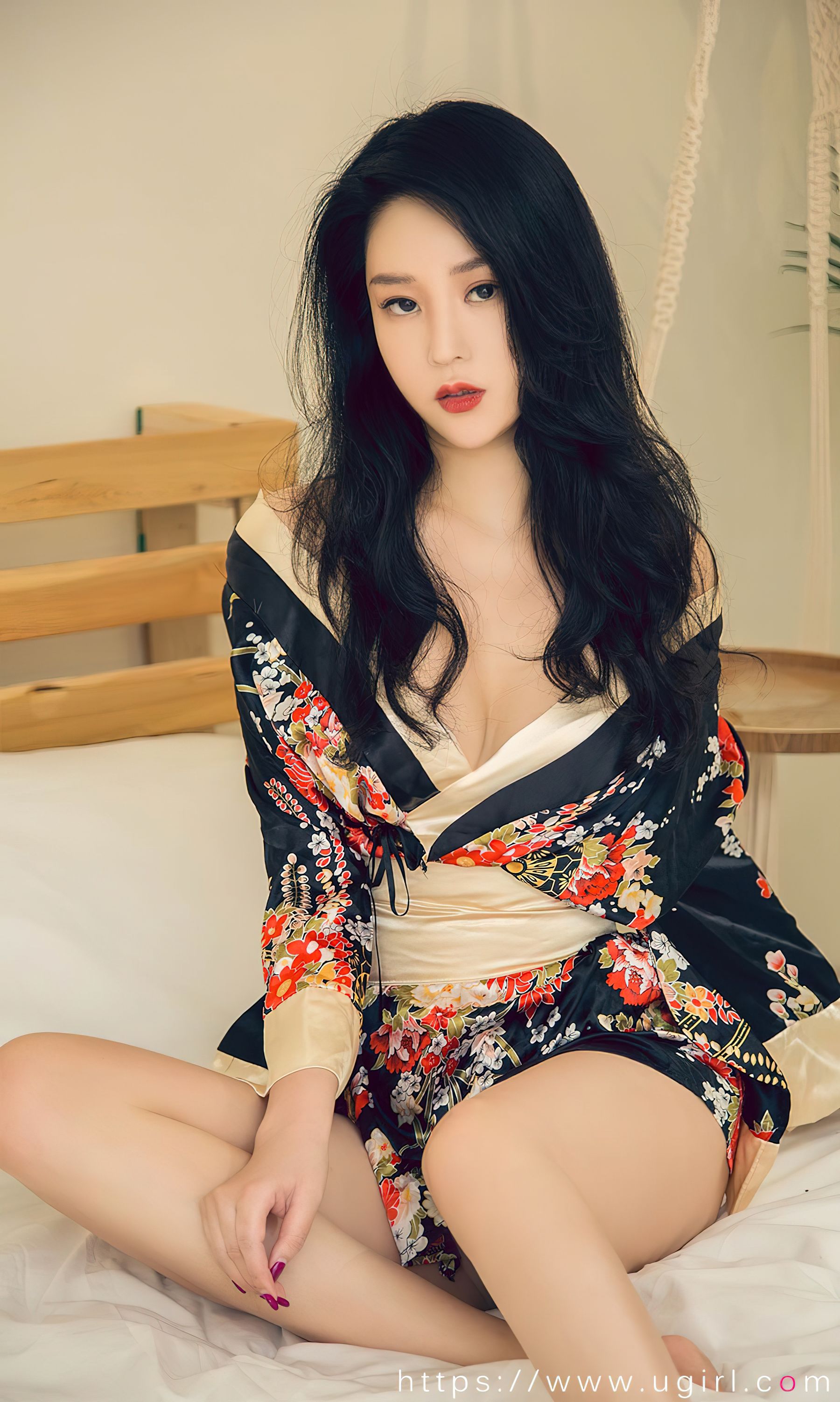 [Ugirls]爱尤物 No.2552 寂寞聚又散 刘瑾希