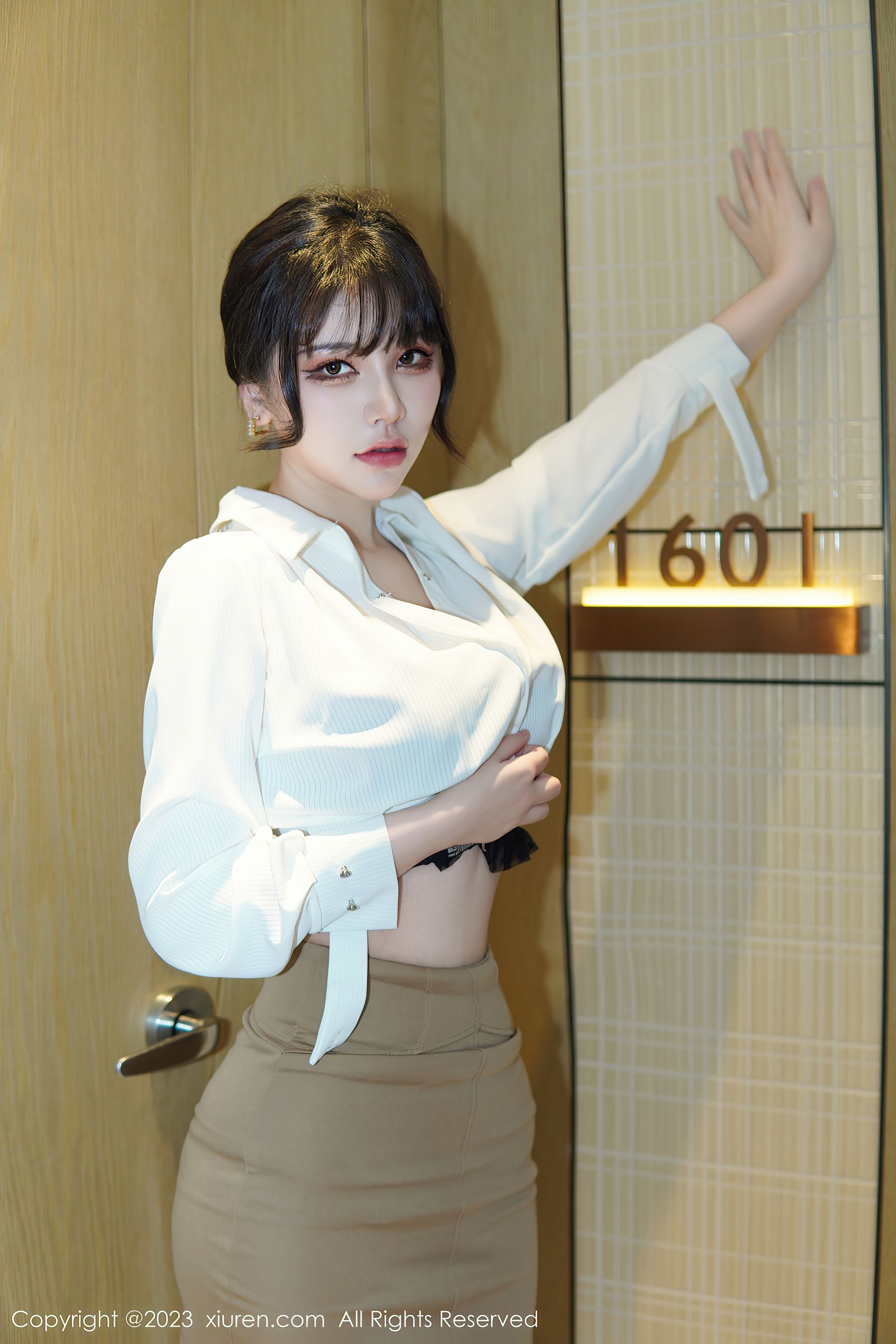 [秀人XiuRen] 2023.01.10 No.6111 桃桃子