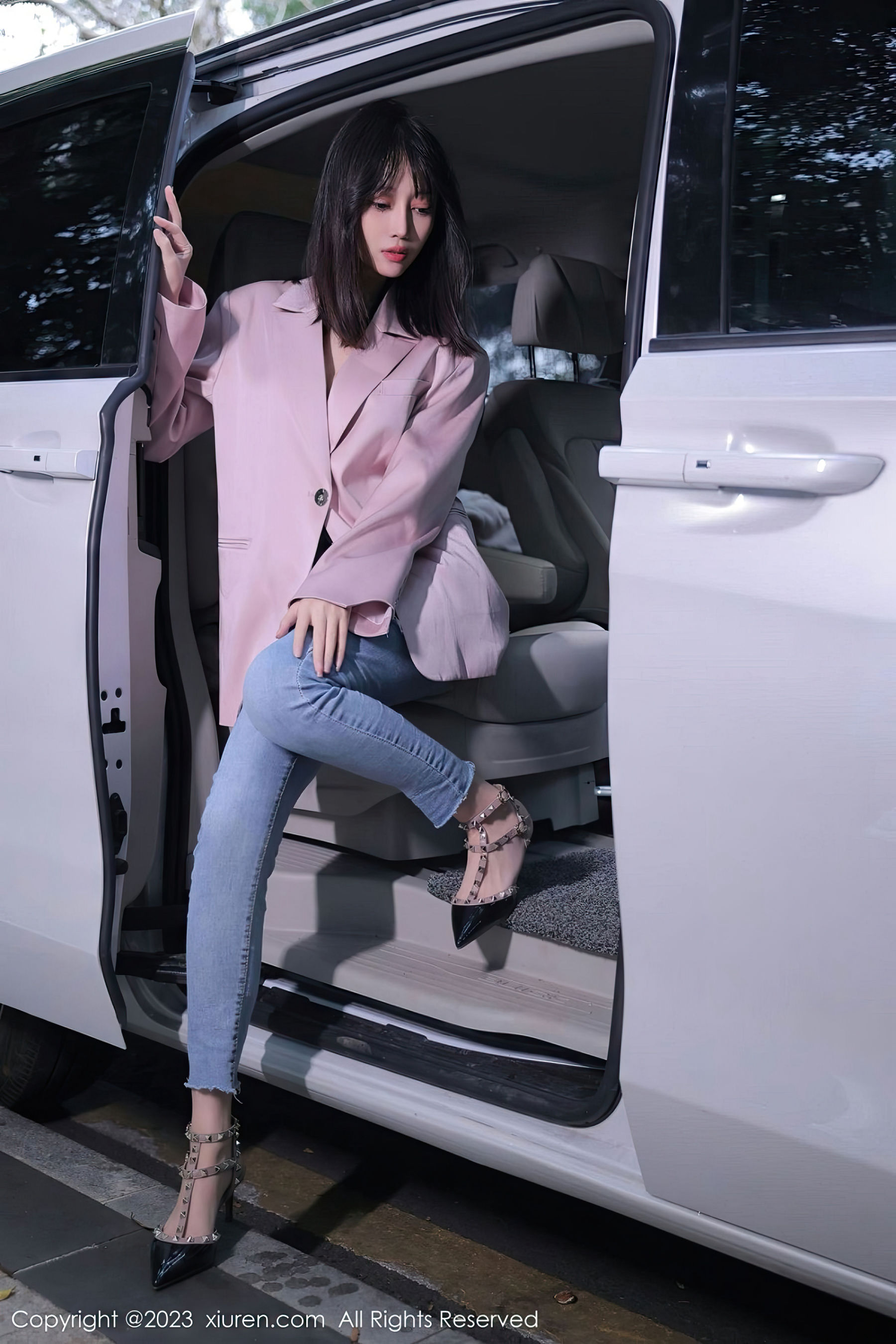 [秀人XiuRen] 2023.03.03 No.6355 玥儿玥