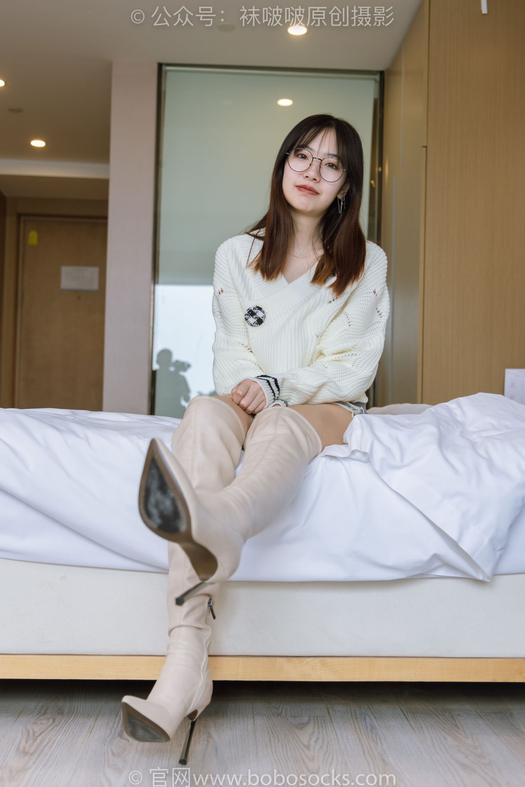 BoBoSocks袜啵啵 No.222 小甜豆-长靴、白棉袜、裸足