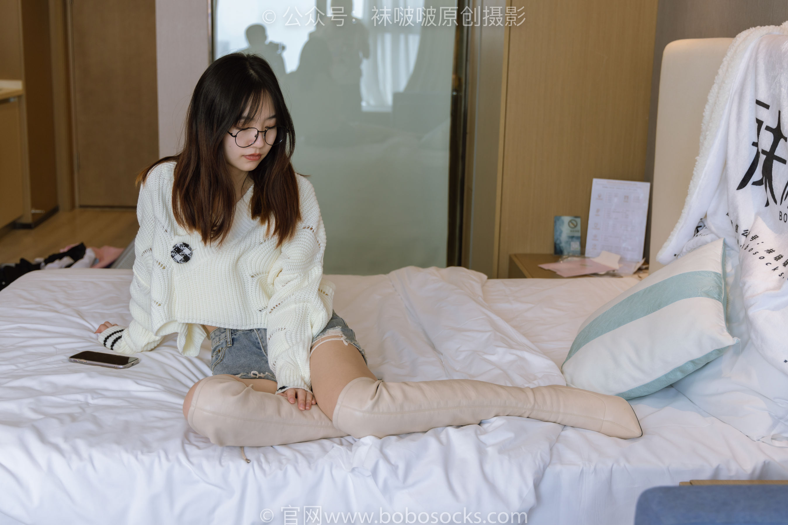 BoBoSocks袜啵啵 No.222 小甜豆-长靴、白棉袜、裸足