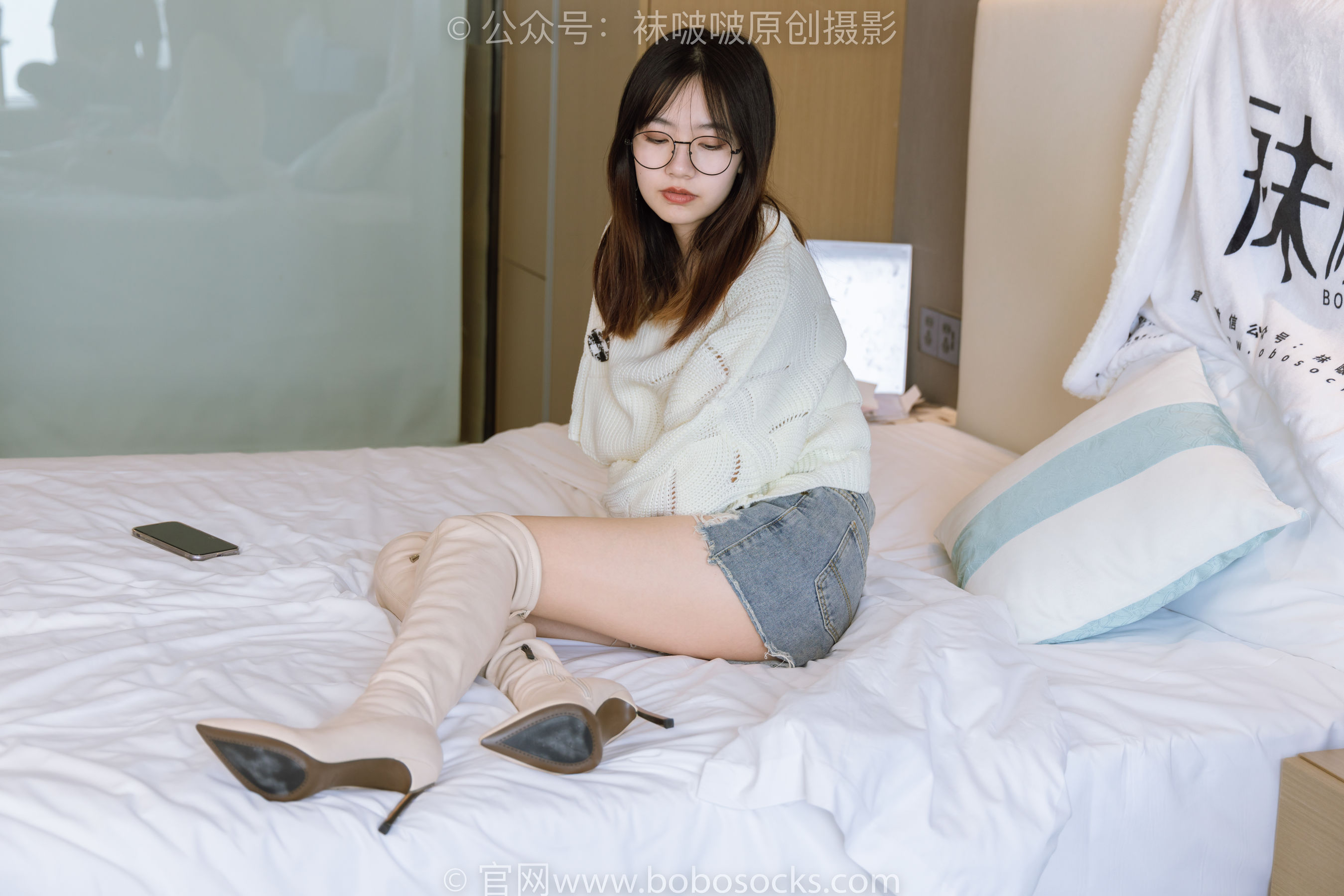 BoBoSocks袜啵啵 No.222 小甜豆-长靴、白棉袜、裸足
